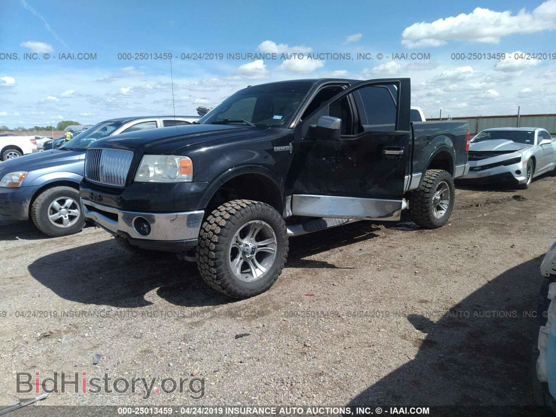 2006 LINCOLN MARK LT - VIN: 5LTPW18576FJ16351 - Фото 2