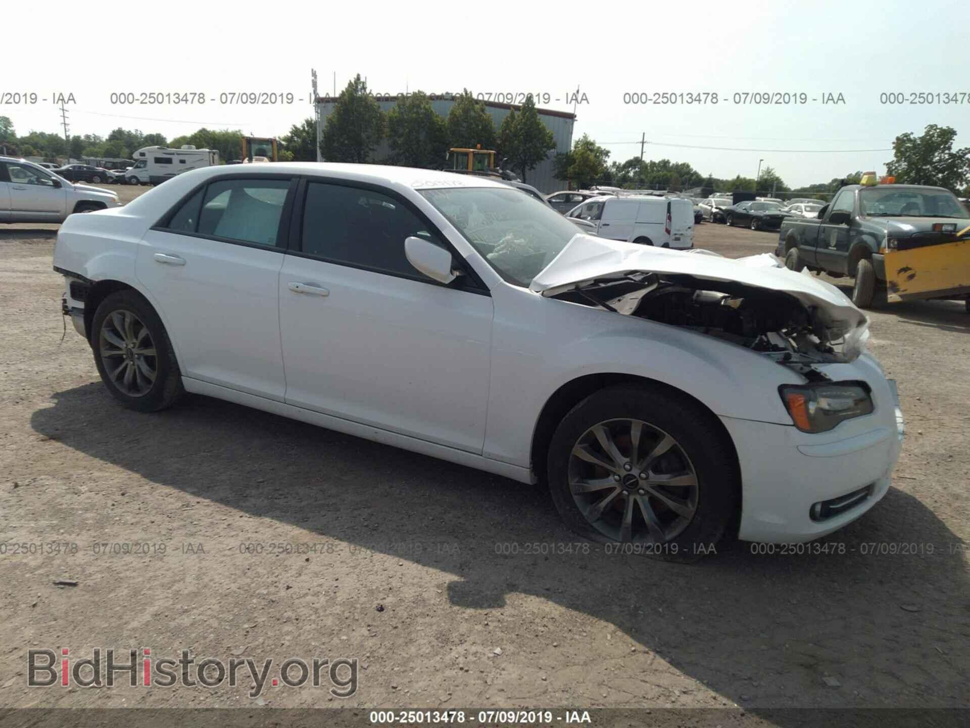 Фотография 2C3CCAGT2EH337237 - CHRYSLER 300 2014
