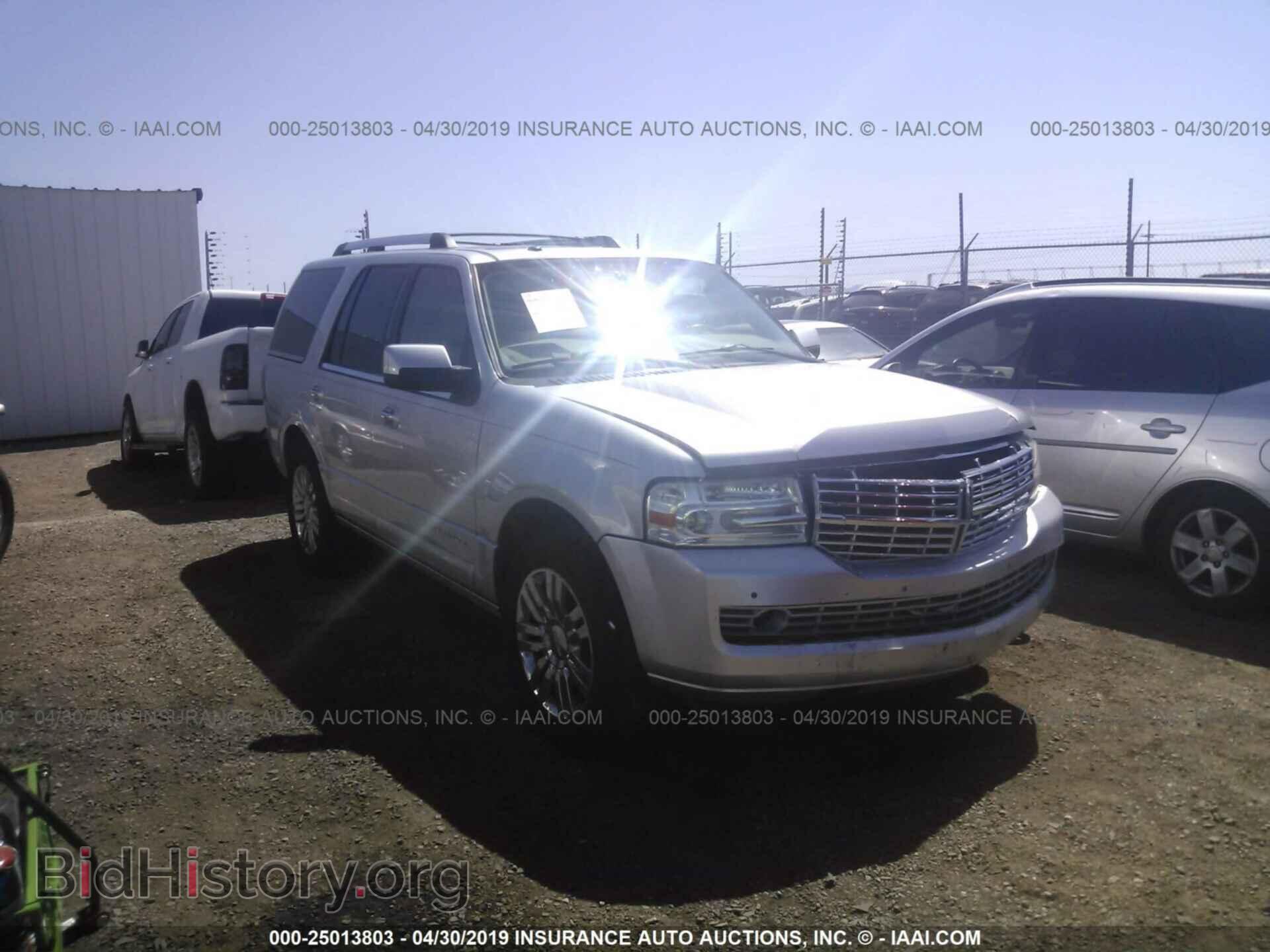 Photo 5LMJJ2H56AEJ10898 - LINCOLN NAVIGATOR 2010