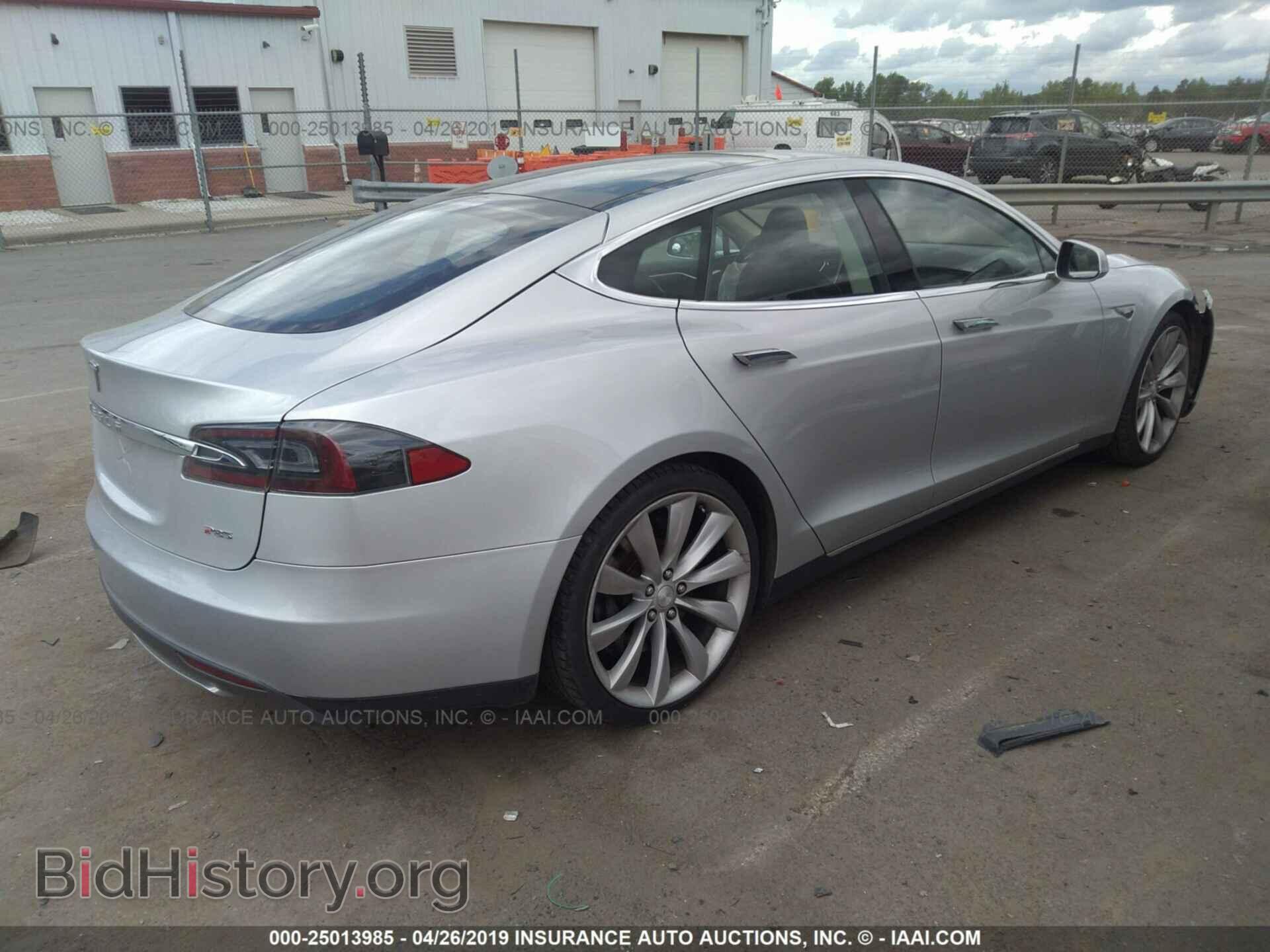 2013 TESLA MODEL S - VIN: 5YJSA1DP0DFP07481 - Фото 4