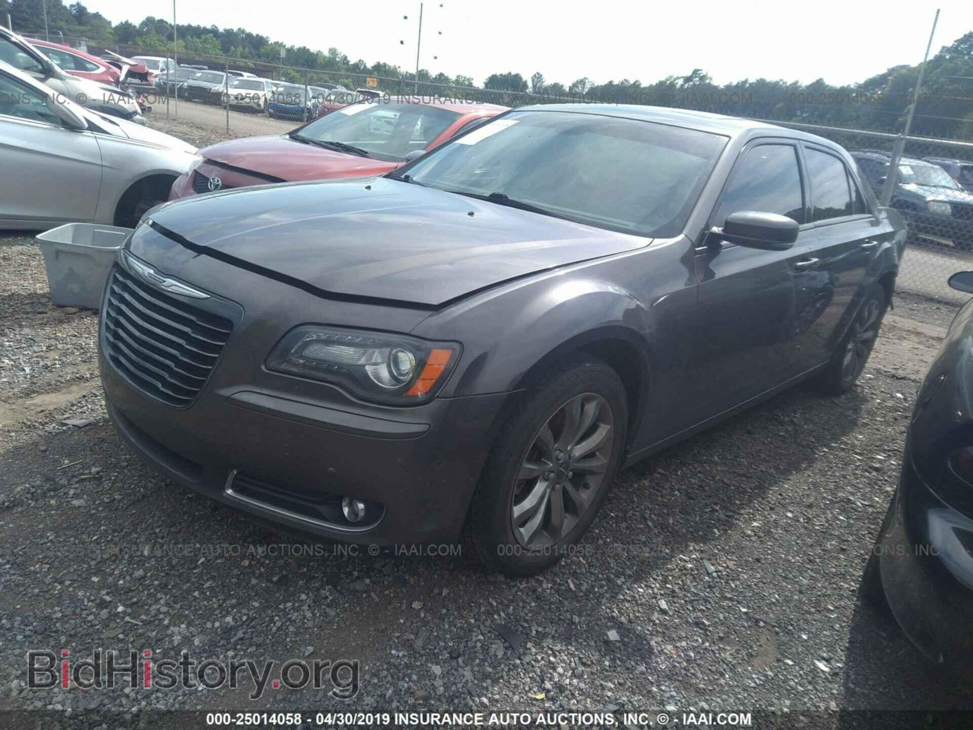 2014 CHRYSLER 300 - VIN: 2C3CCAGG6EH352942 - Photo 2