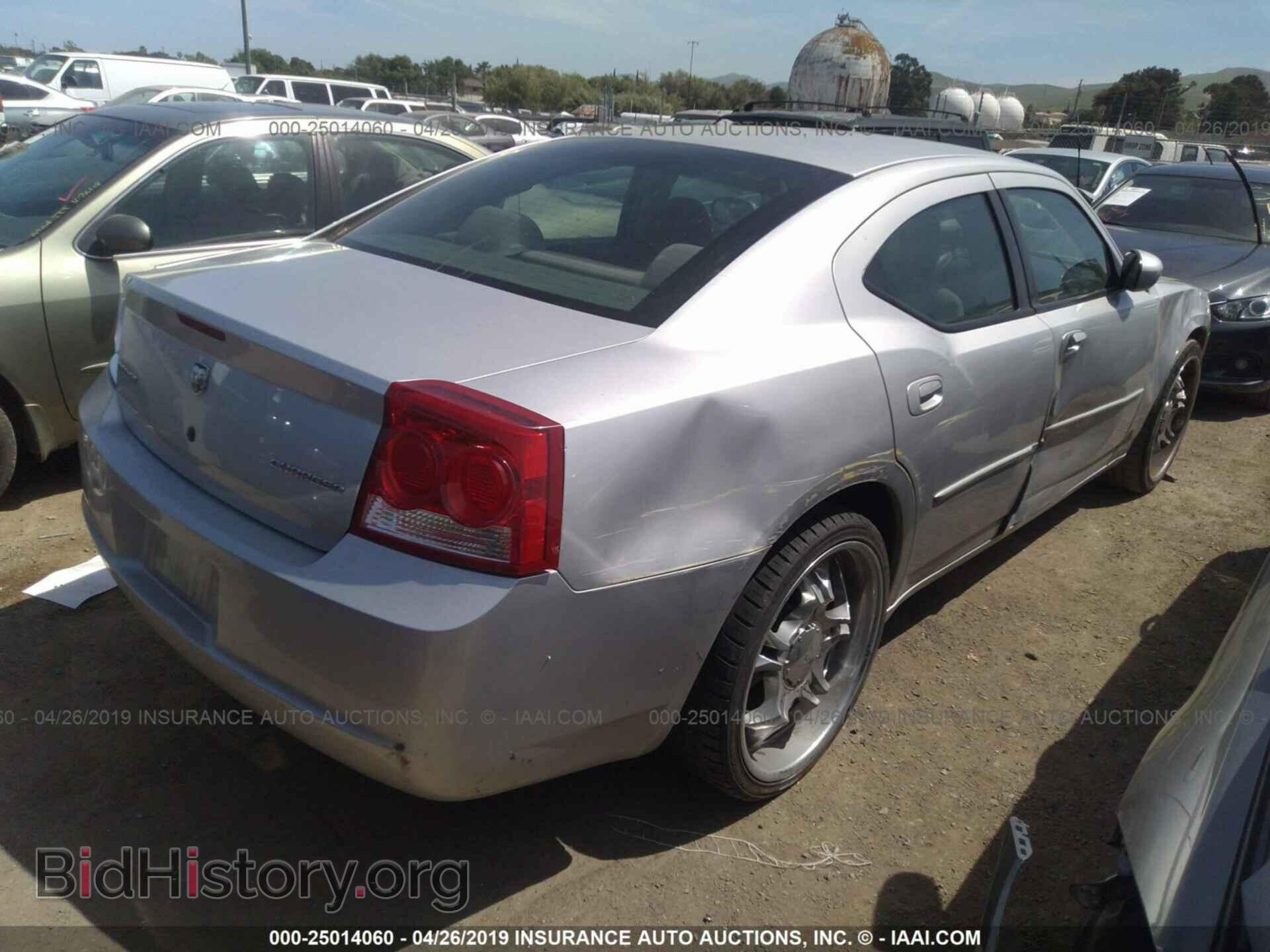 2010 DODGE CHARGER - VIN: 2B3CA4CD4AH262456 - Фото 4