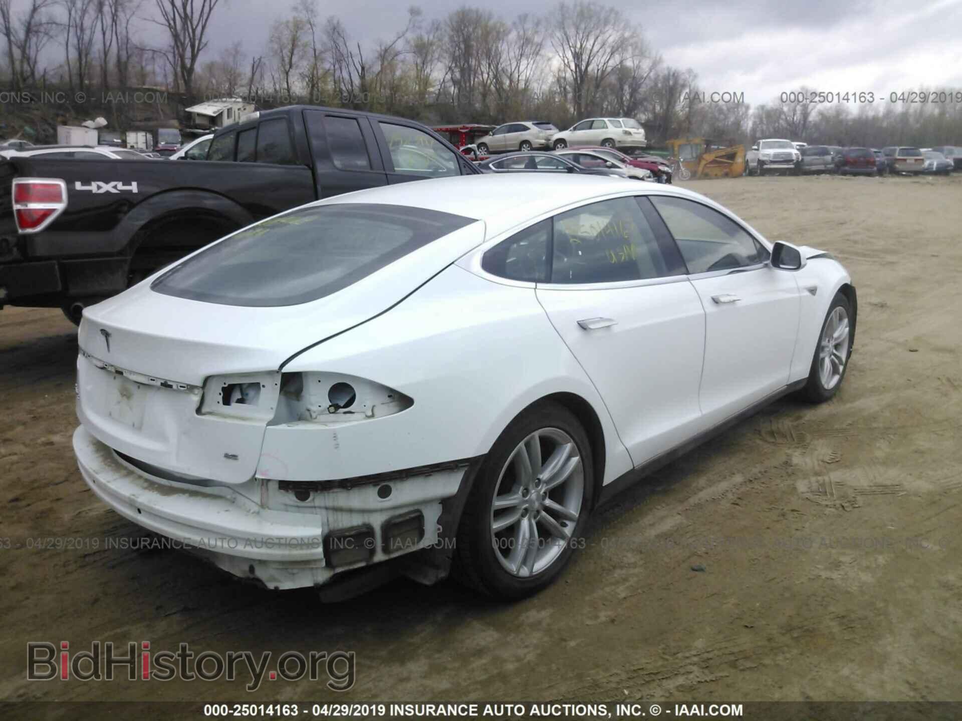 2014 TESLA MODEL S - VIN: 5YJSA1H12EFP43308 - Photo 4