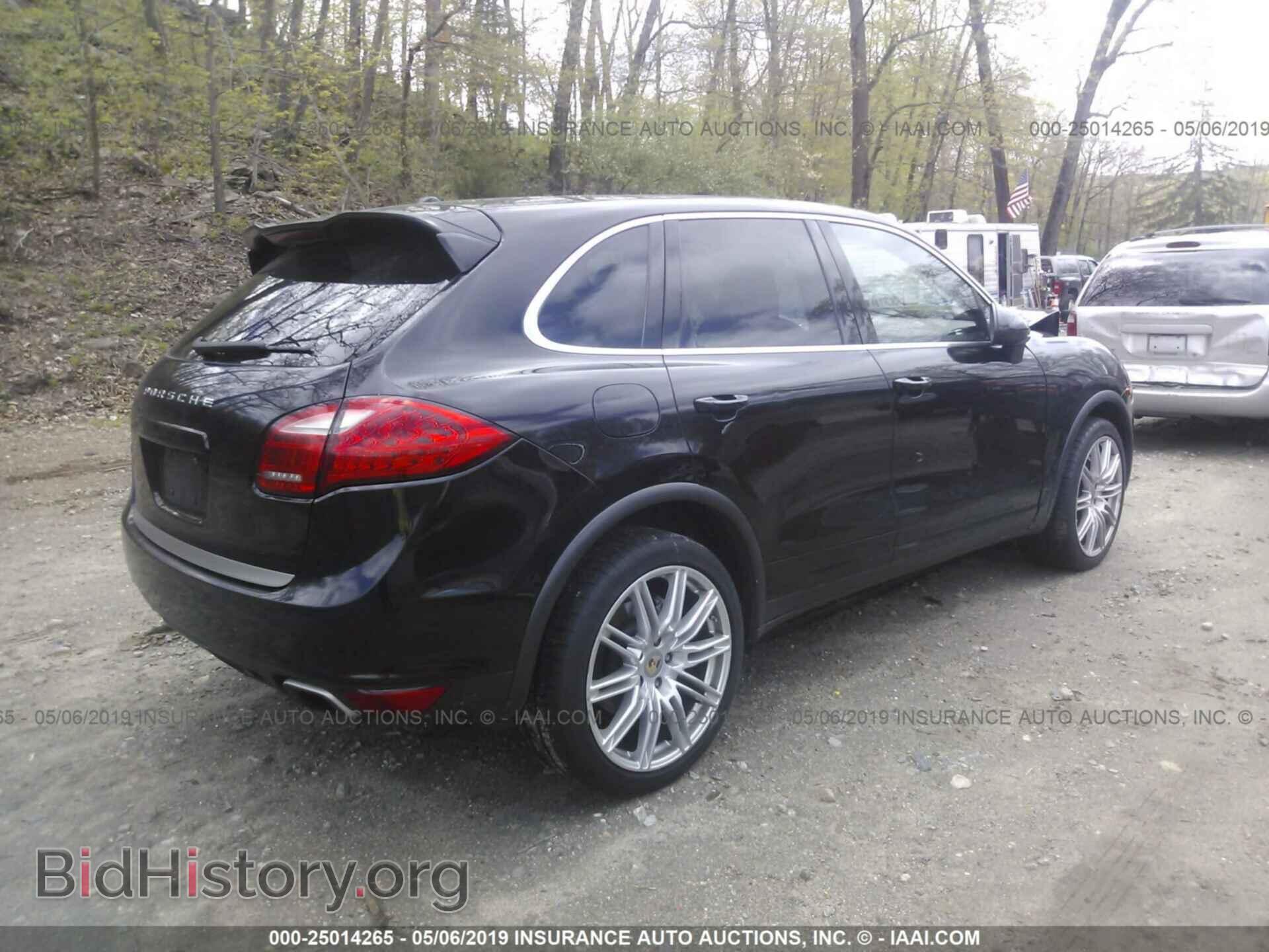 2011 PORSCHE CAYENNE - VIN: WP1AB2A23BLA43855 - Photo 4