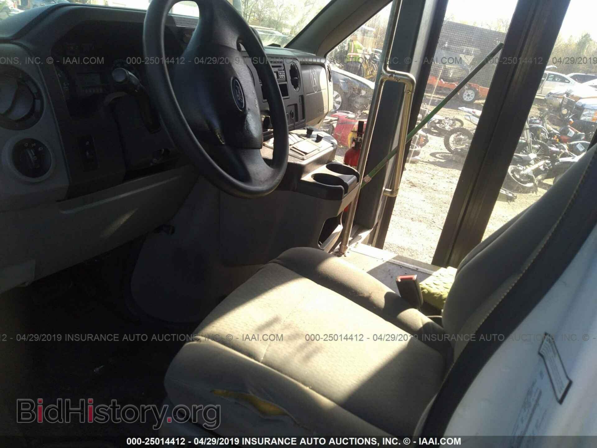 2010 FORD ECONOLINE - VIN: 1FDEE3FS2ADA13226 - Фото 5