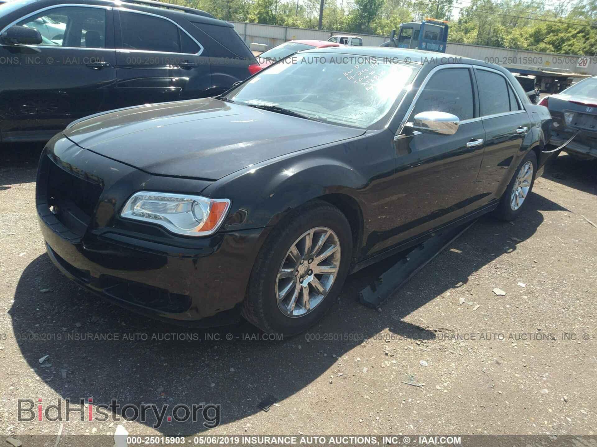 2012 CHRYSLER 300 - VIN: 2C3CCACG3CH213810 - Photo 2