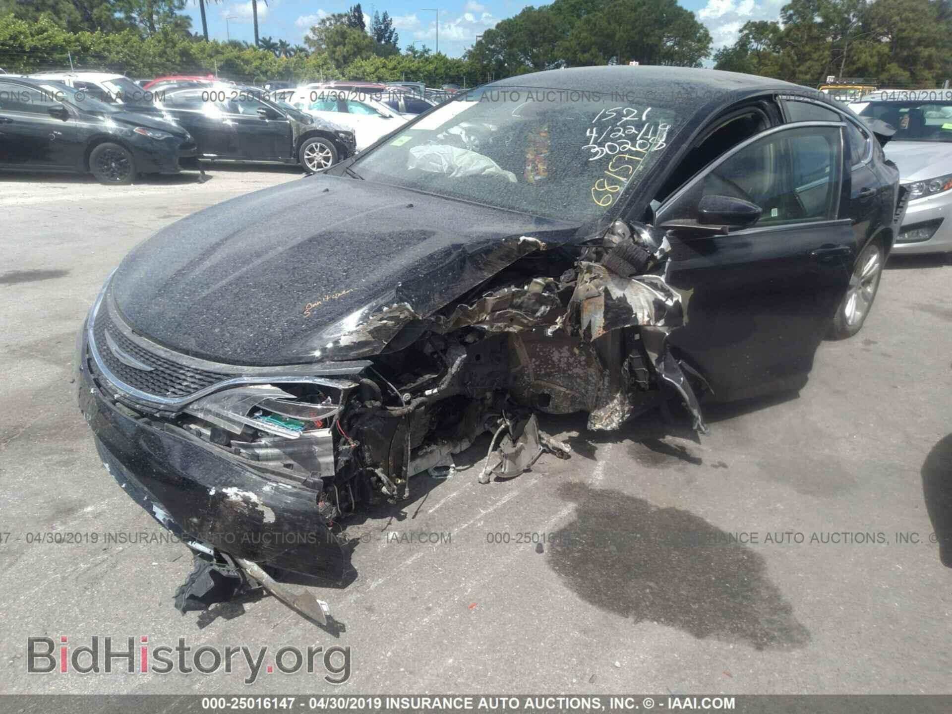 2015 CHRYSLER 200 - VIN: 1C3CCCAB7FN681571 - Фото 2