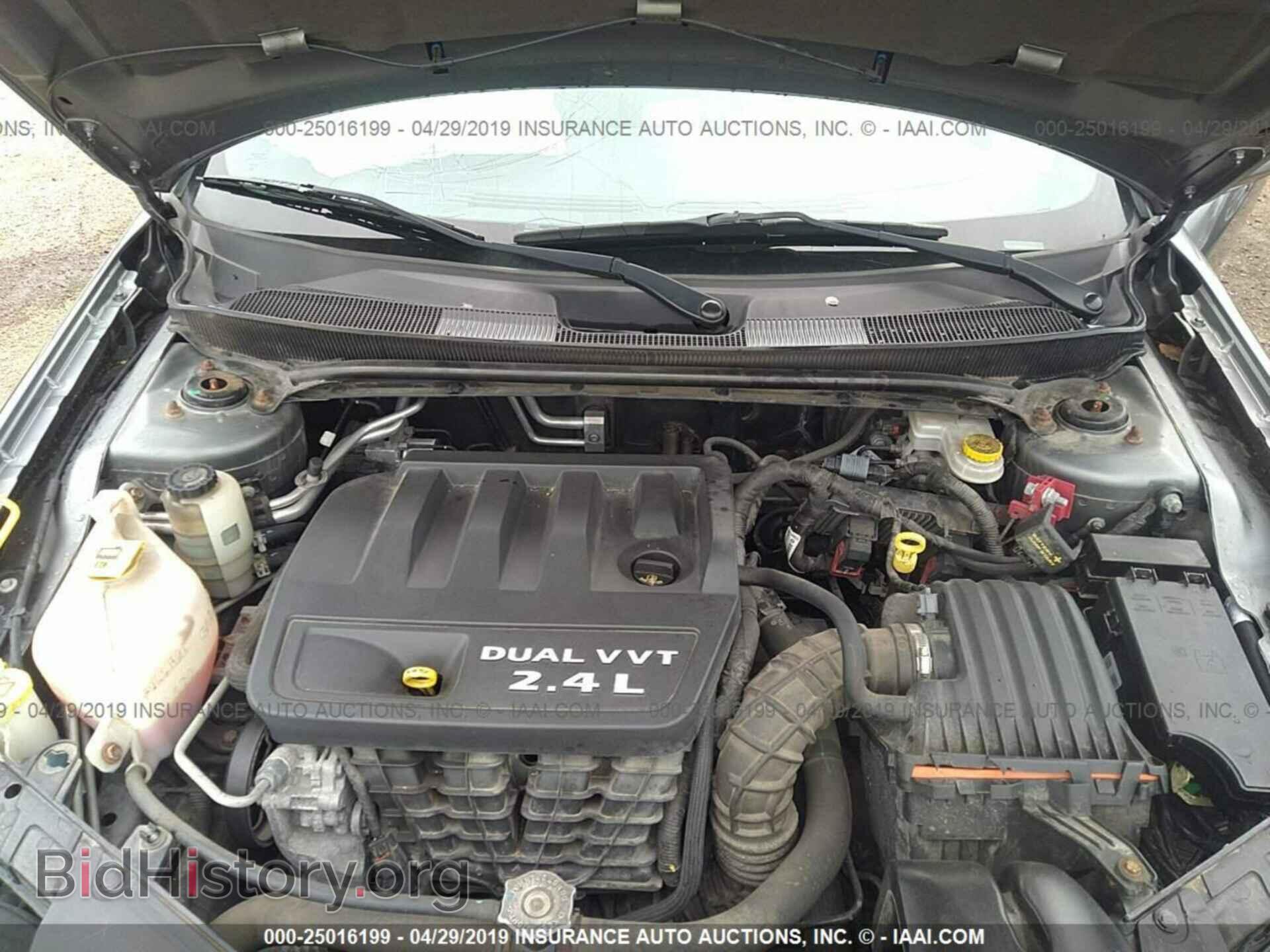 2012 CHRYSLER 200 - VIN: 1C3CCBAB4CN113834 - Фото 10