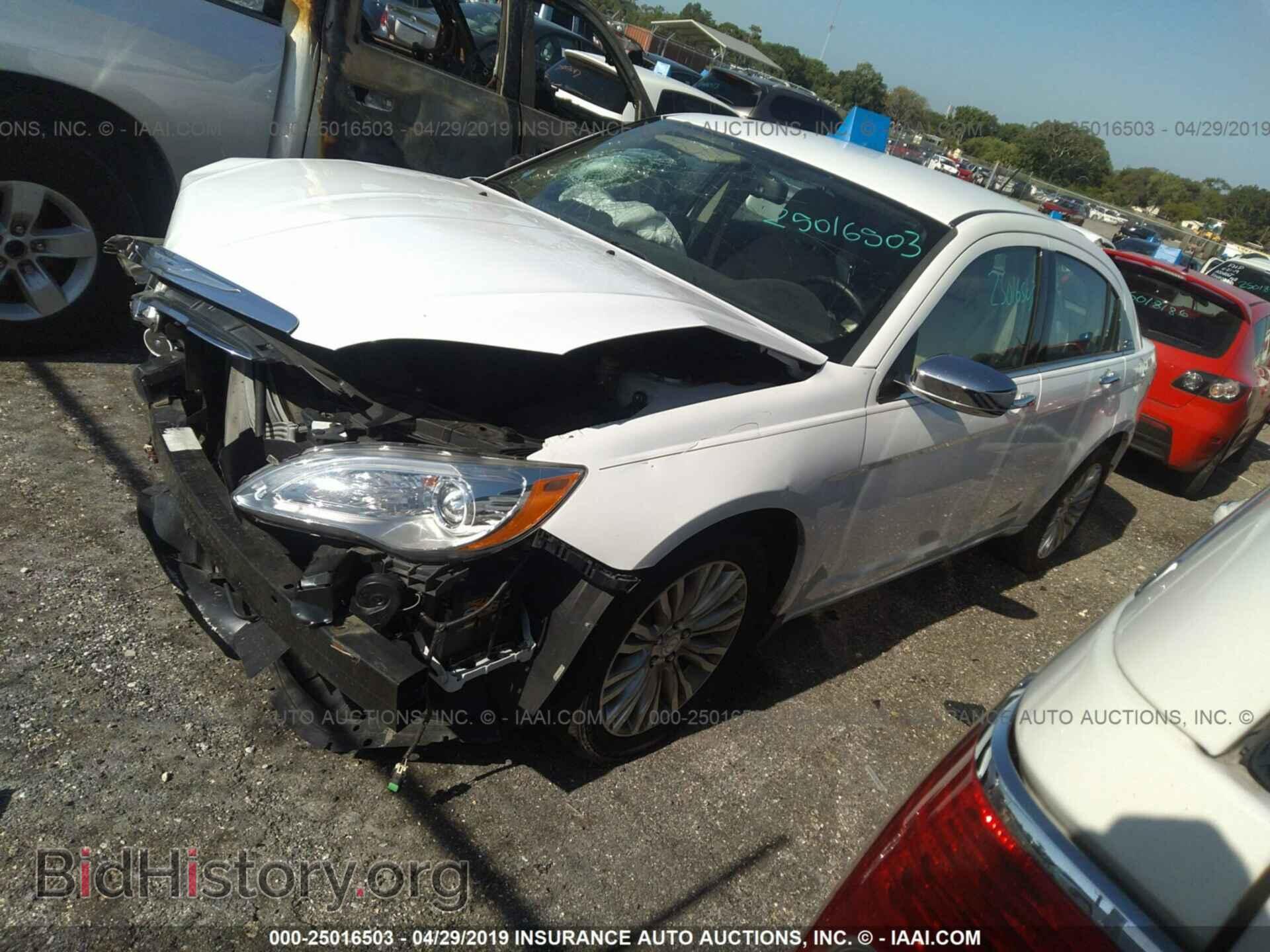 2012 CHRYSLER 200 - VIN: 1C3CCBCG7CN108183 - Фото 2