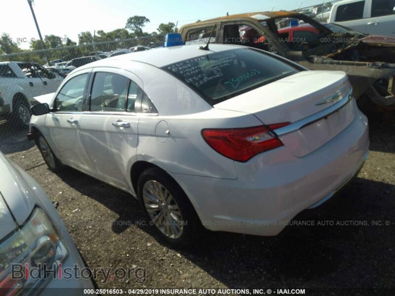 2012 Chrysler 200 (VIN 1C3CCBCG7CN108183) — photo 3 of 10