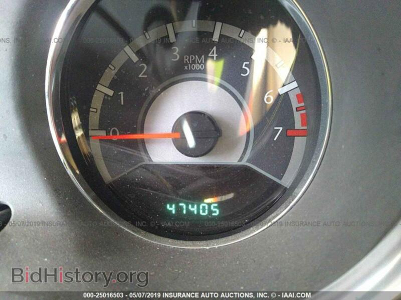 2012 Chrysler 200 (VIN 1C3CCBCG7CN108183) — photo 7 of 10
