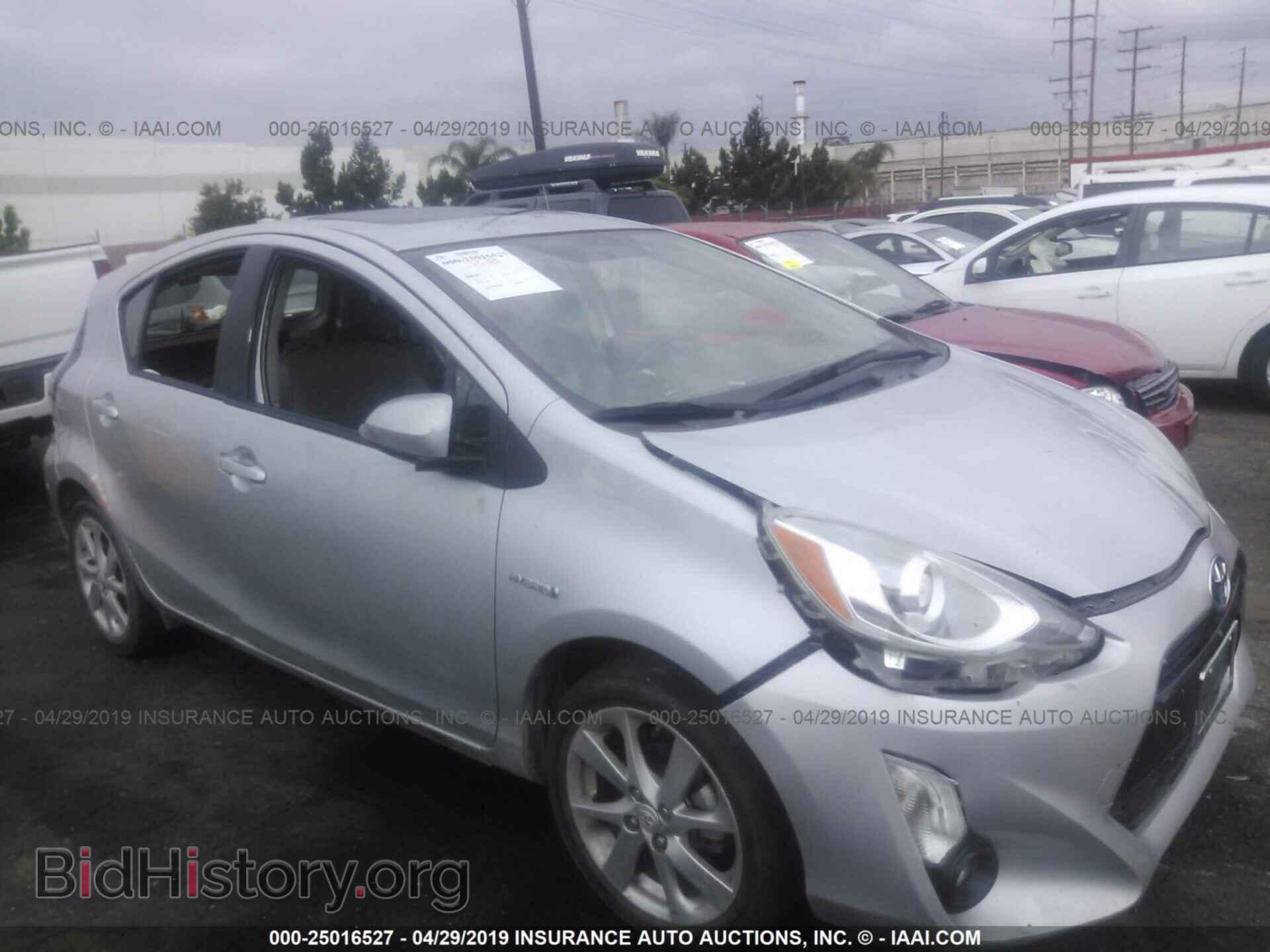 Фотография JTDKDTB37F1090885 - TOYOTA PRIUS C 2015