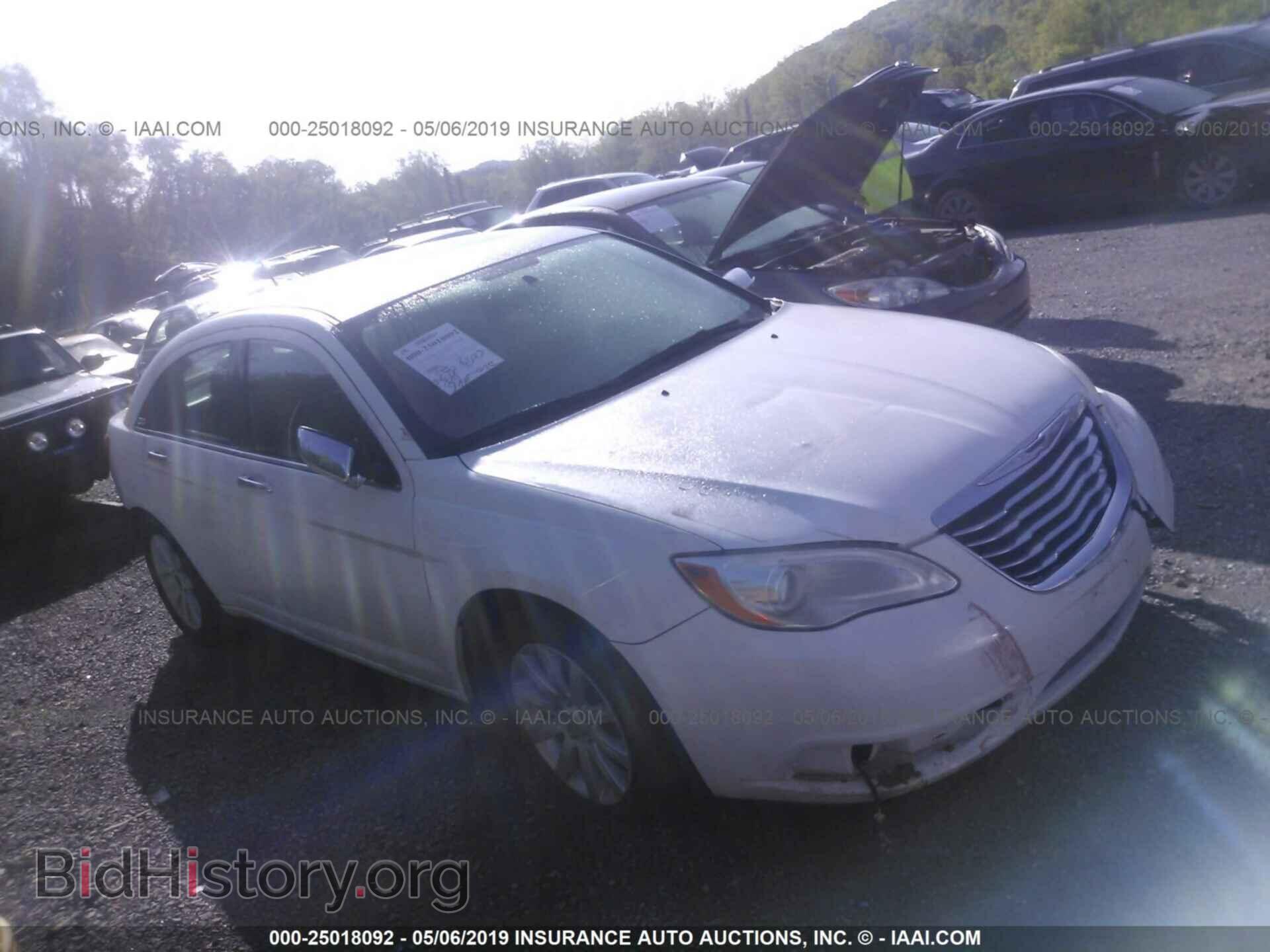 Photo 1C3CCBCG4DN580472 - CHRYSLER 200 2013