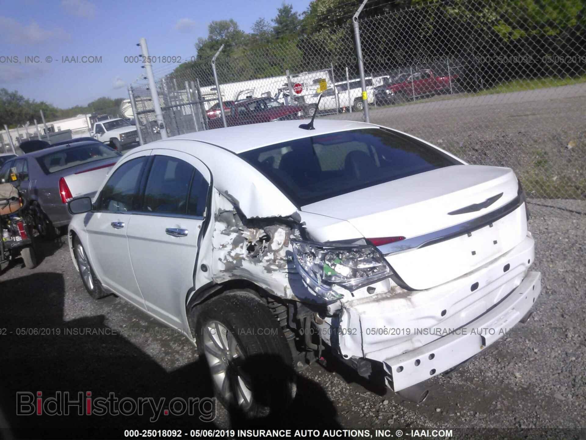 2013 CHRYSLER 200 - VIN: 1C3CCBCG4DN580472 - Фото 3