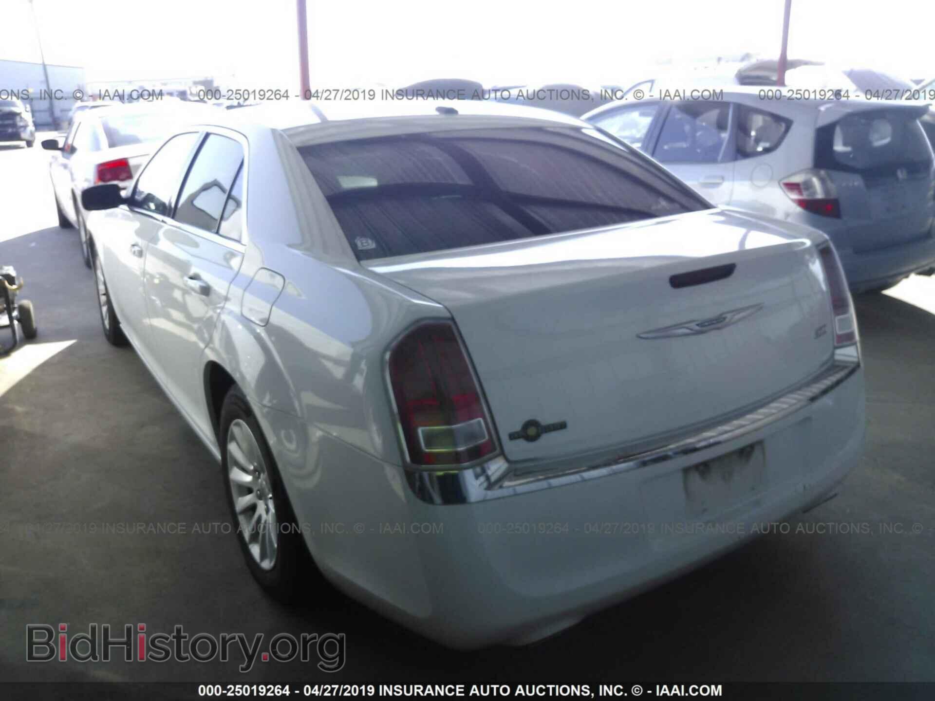 2014 CHRYSLER 300 - VIN: 2C3CCAAG2EH128074 - Фото 3