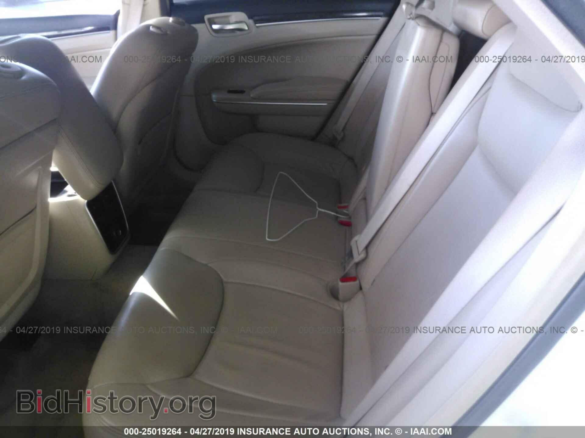 2014 CHRYSLER 300 - VIN: 2C3CCAAG2EH128074 - Фото 8