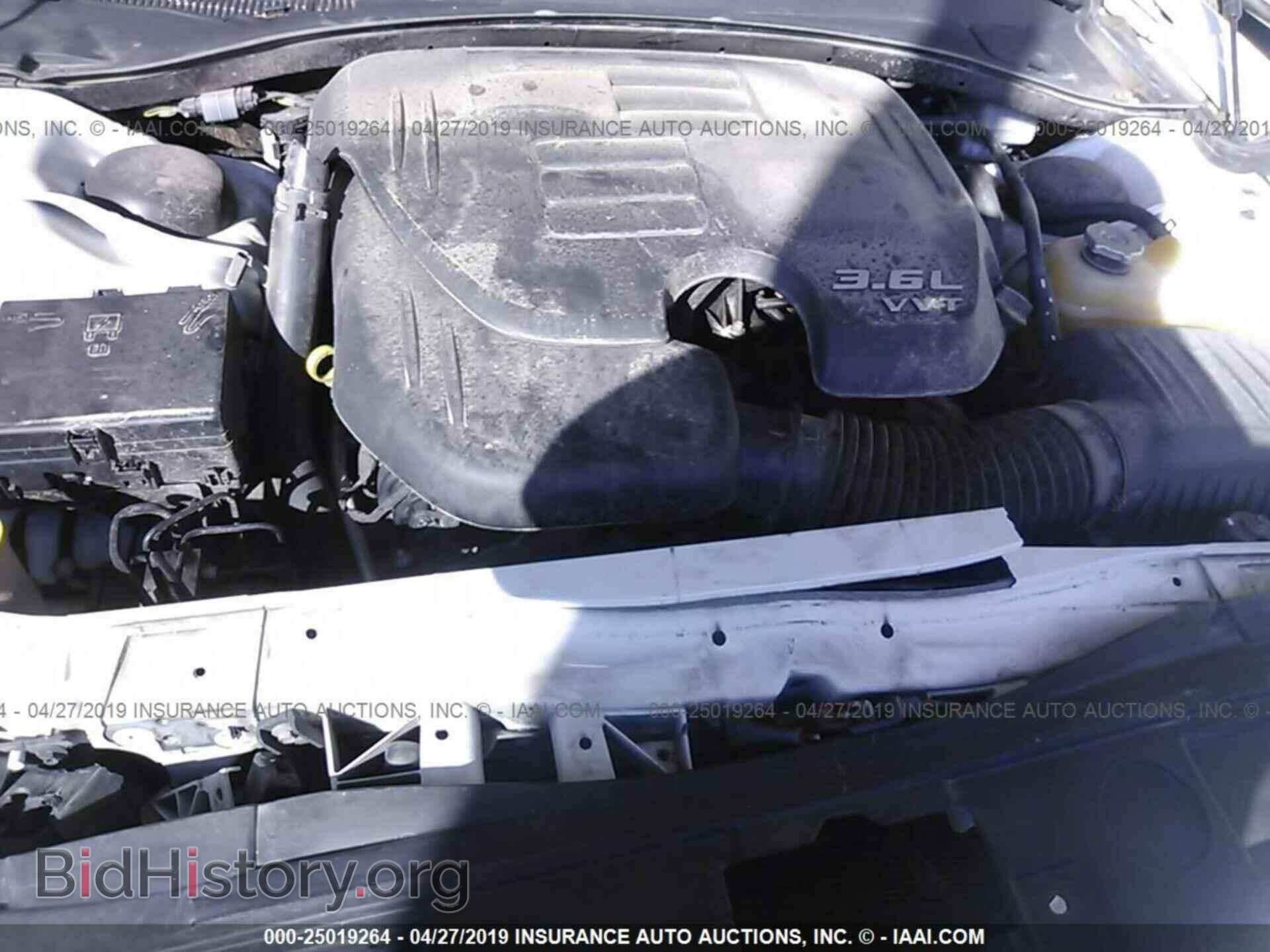 2014 CHRYSLER 300 - VIN: 2C3CCAAG2EH128074 - Фото 10