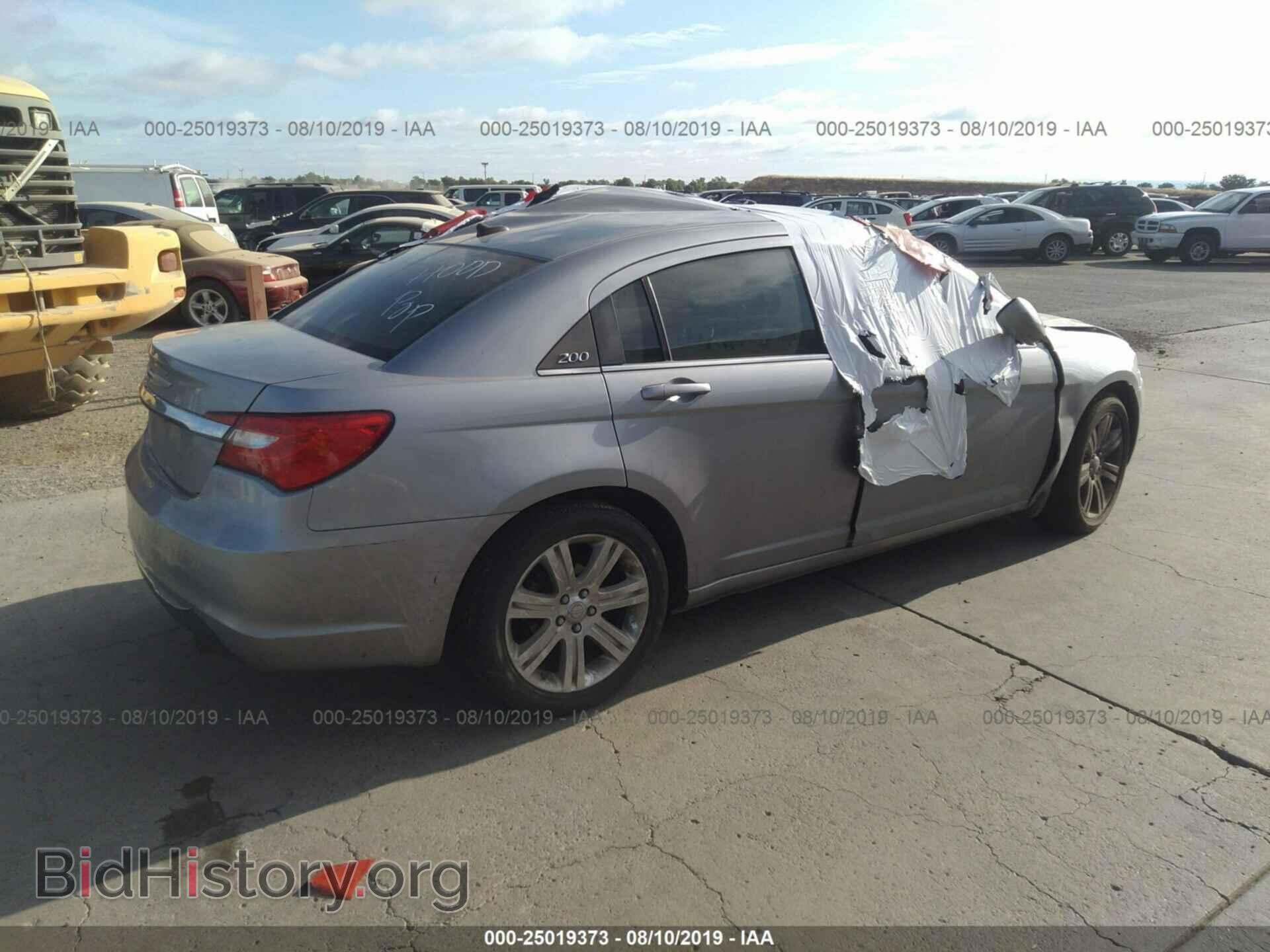2014 CHRYSLER 200 - VIN: 1C3CCBBB6EN120124 - Фото 4