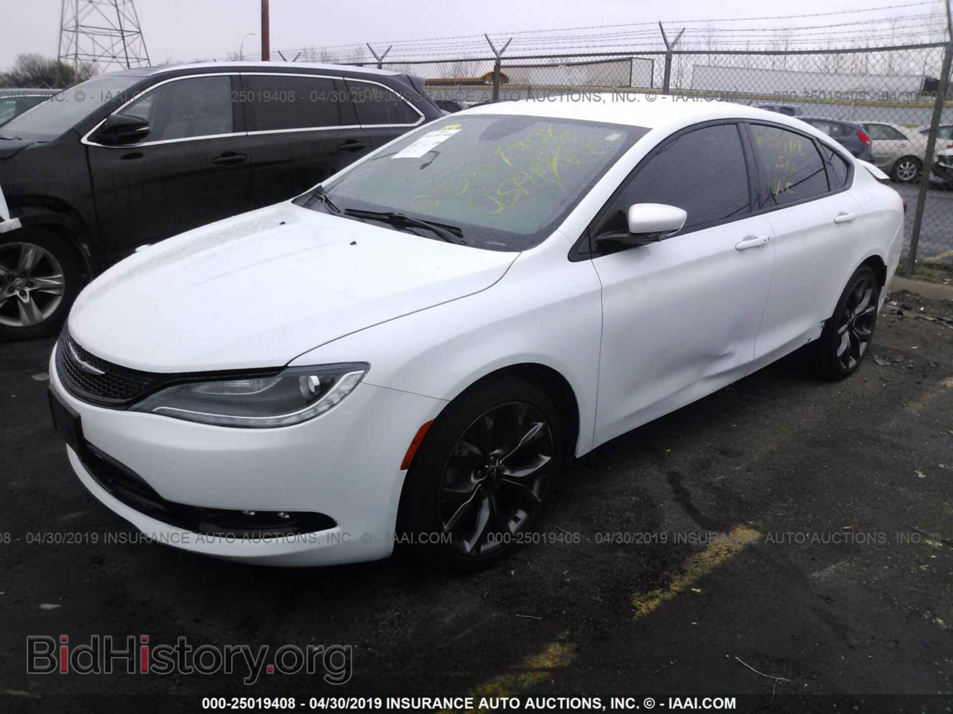 2015 CHRYSLER 200 - VIN: 1C3CCCBB3FN573124 - Photo 2