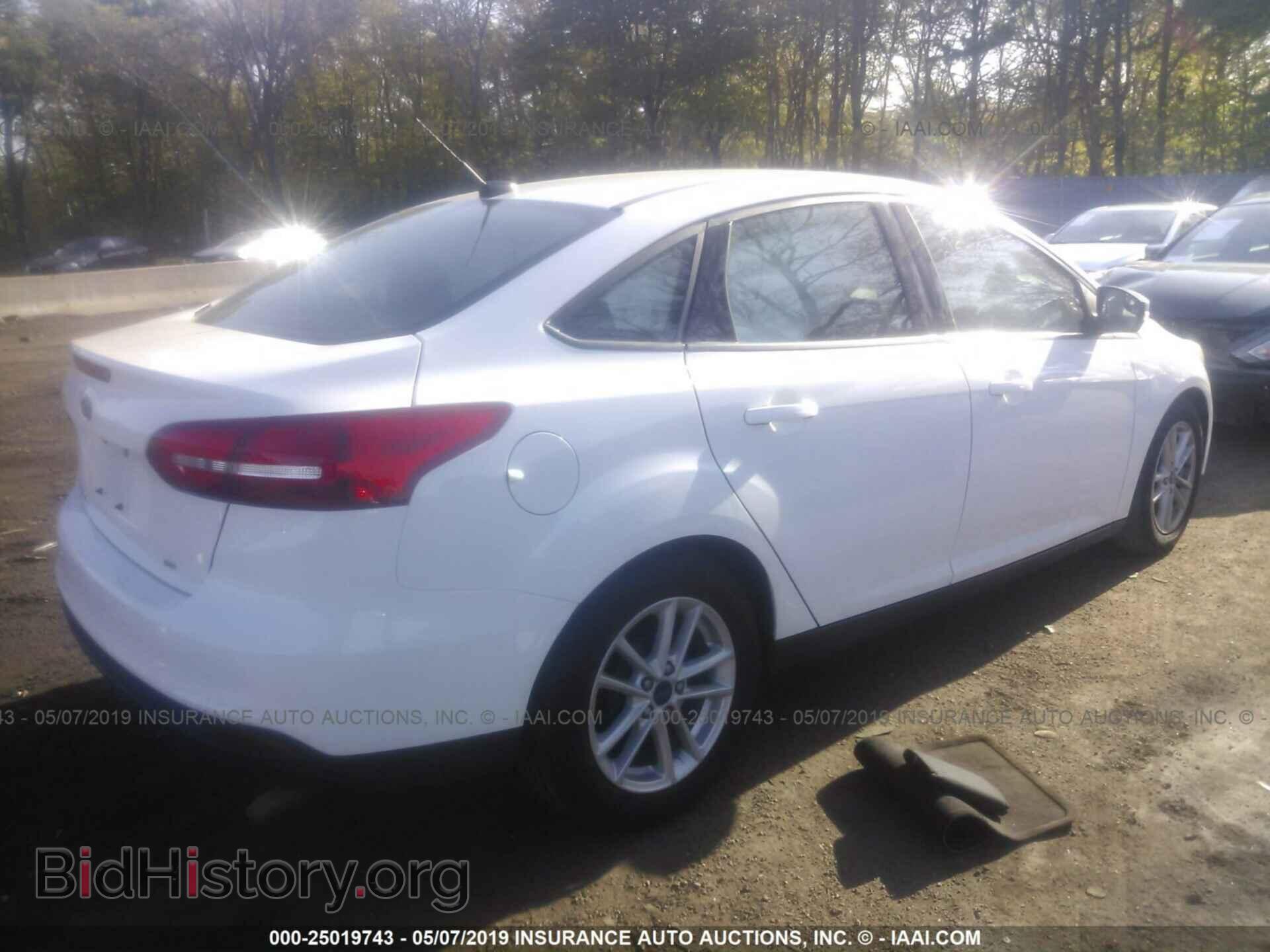 2017 FORD FOCUS - VIN: 1FADP3F23HL308819 - Photo 4
