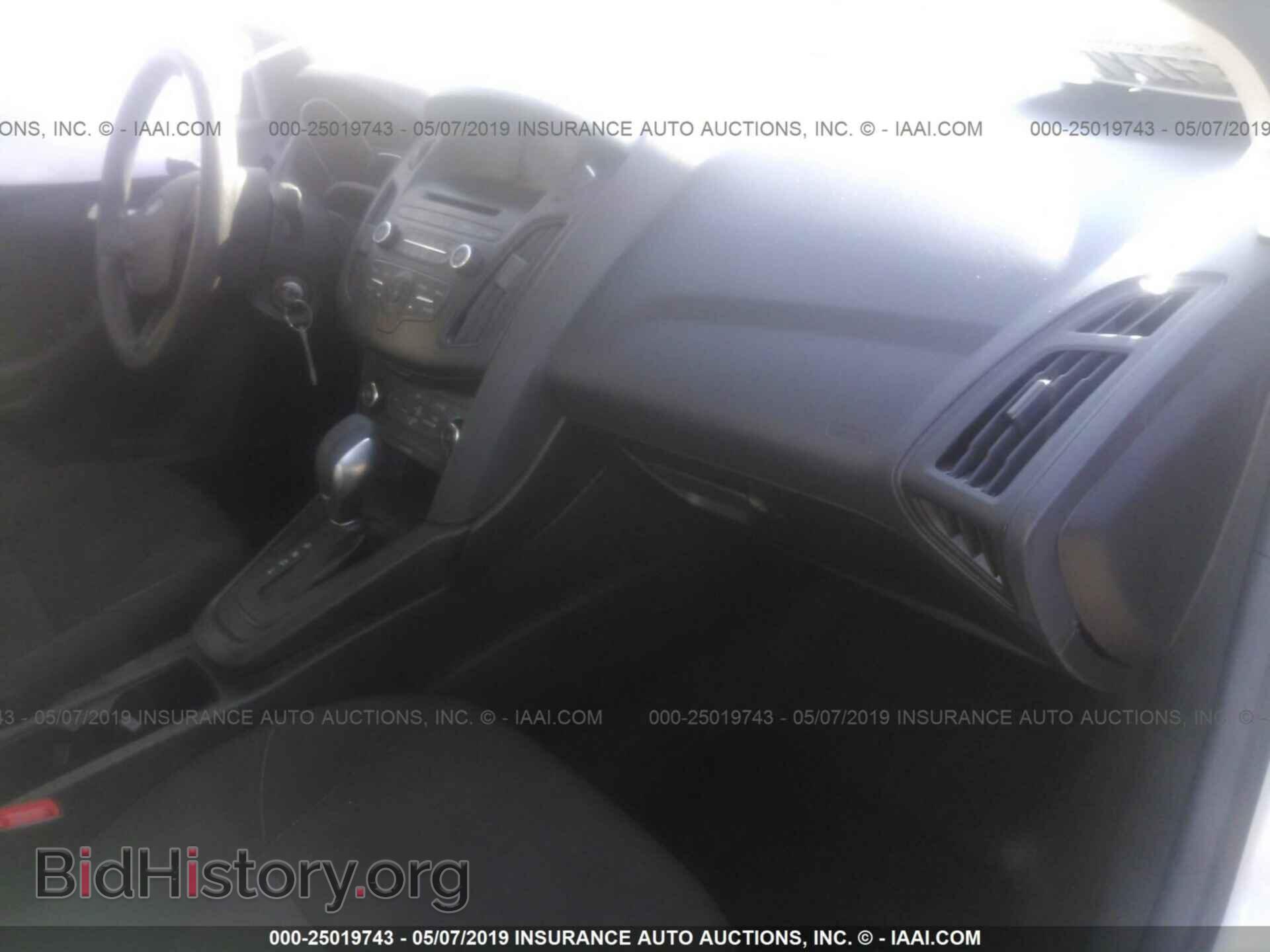 2017 FORD FOCUS - VIN: 1FADP3F23HL308819 - Photo 5