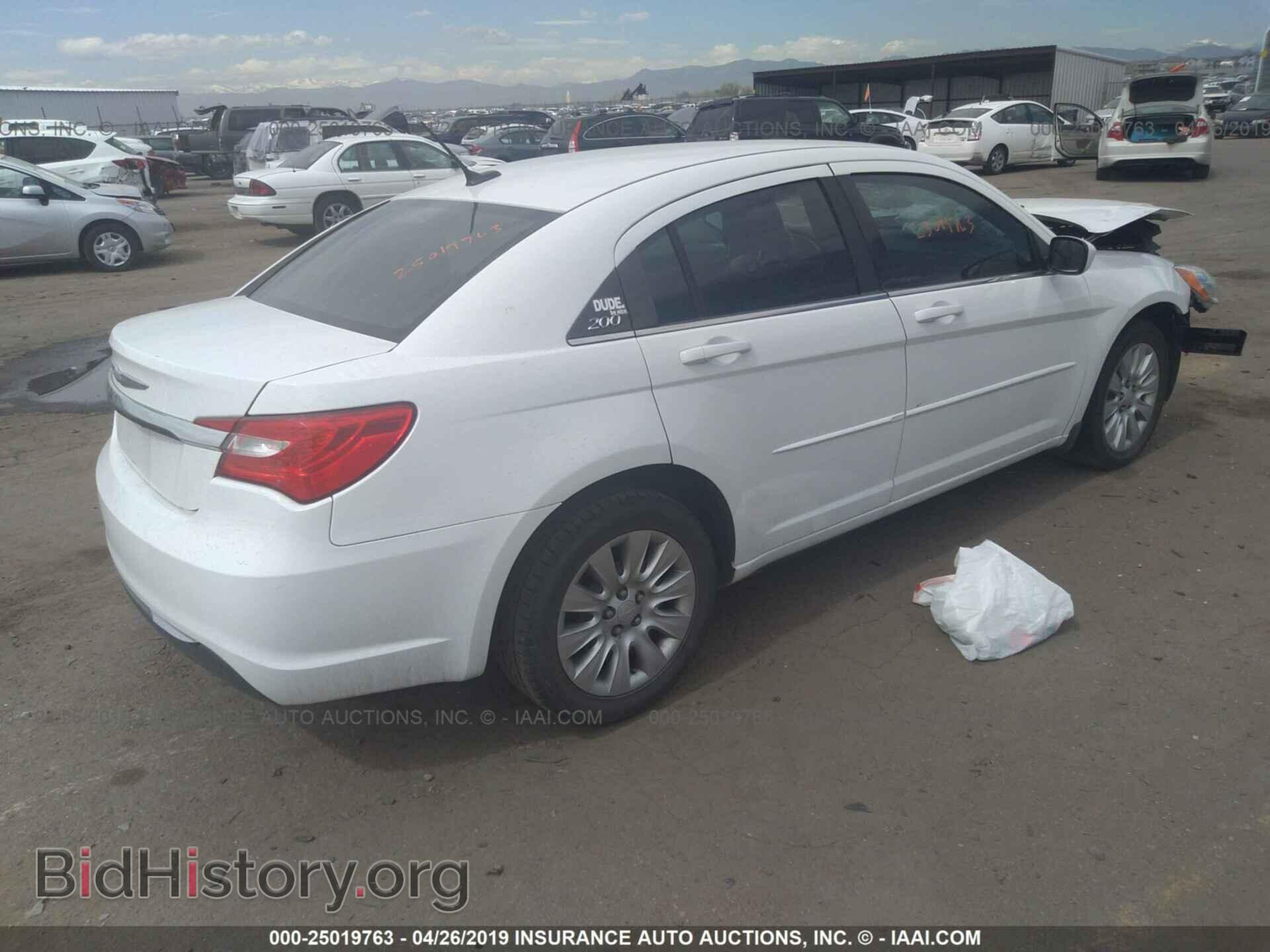2014 CHRYSLER 200 - VIN: 1C3CCBAB3EN194876 - Photo 4