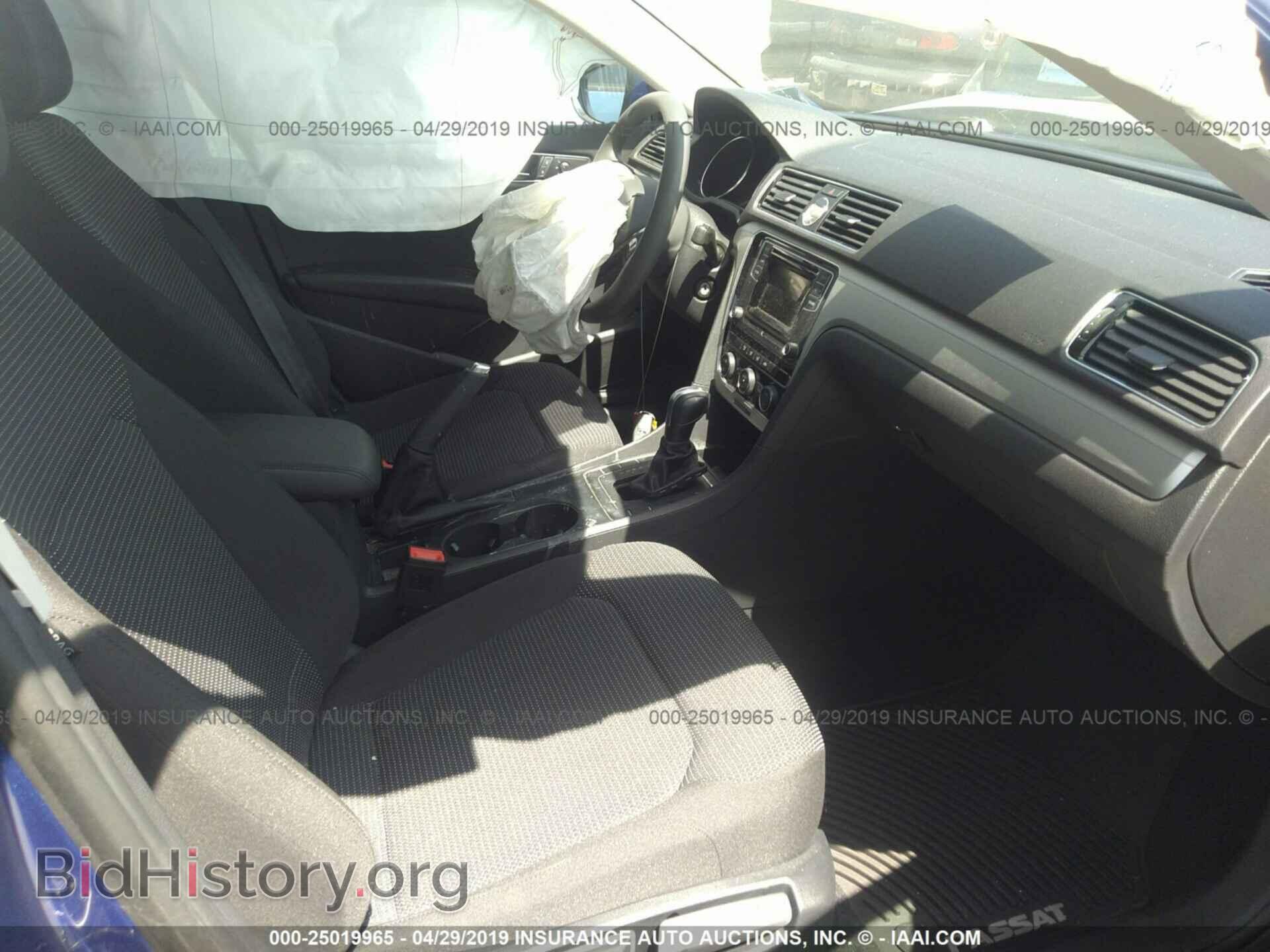 2017 VOLKSWAGEN PASSAT - VIN: 1VWAT7A30HC068996 - Фото 5