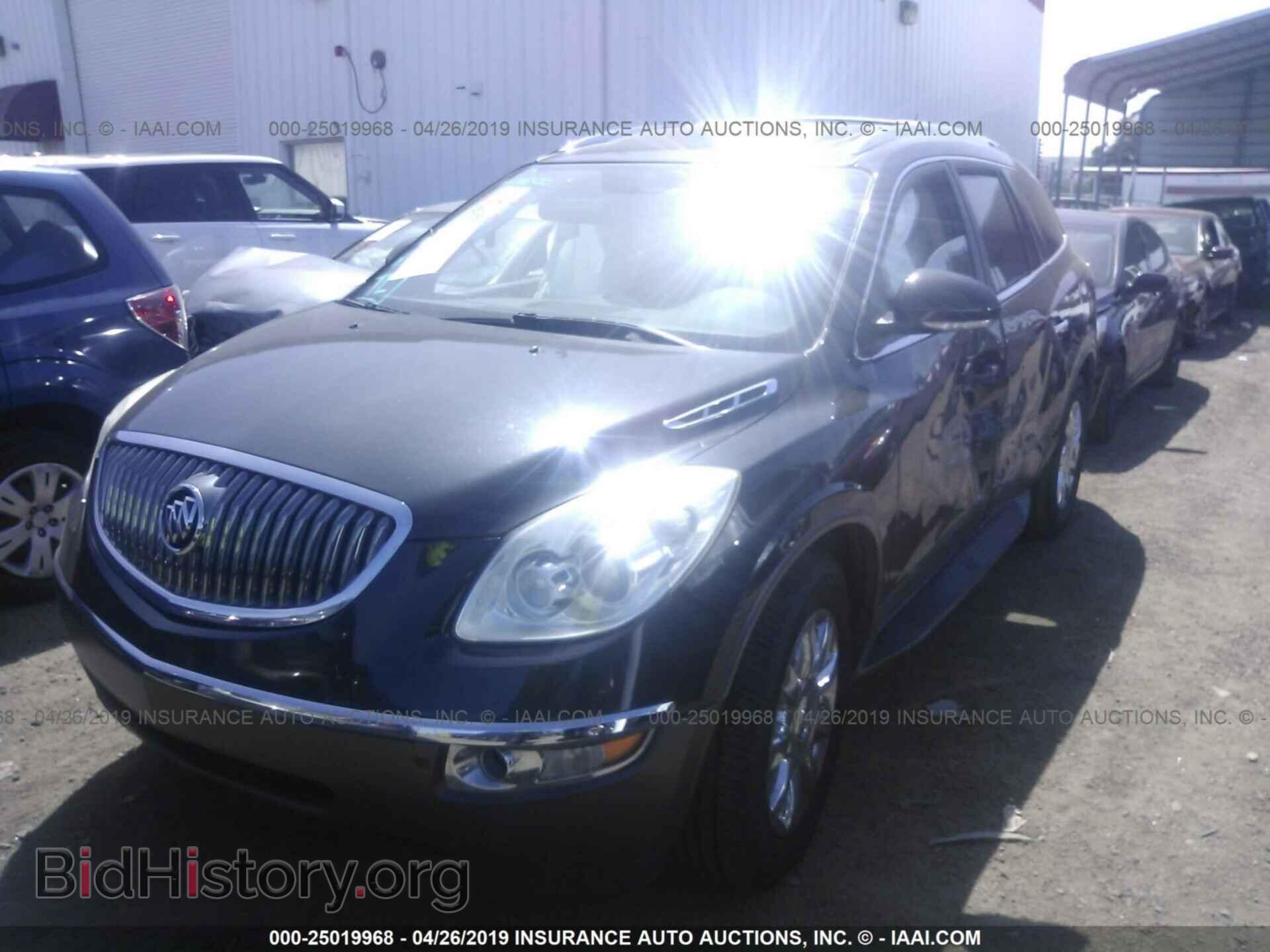 2012 BUICK ENCLAVE - VIN: 5GAKRDED3CJ208164 - Фото 2