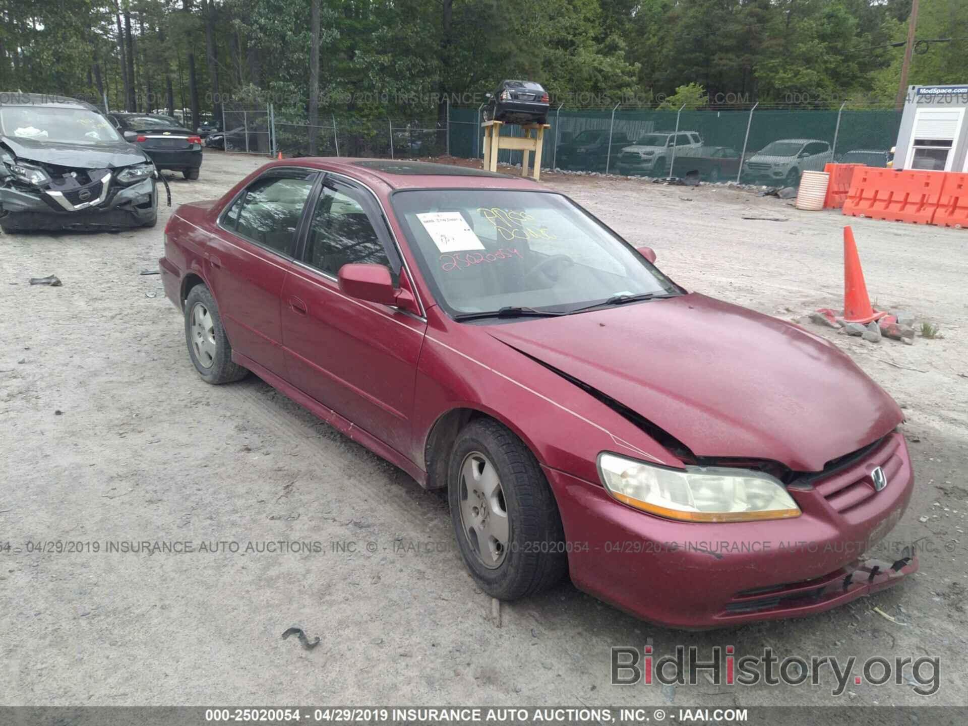 Photo 1HGCG165X2A059654 - HONDA ACCORD 2002