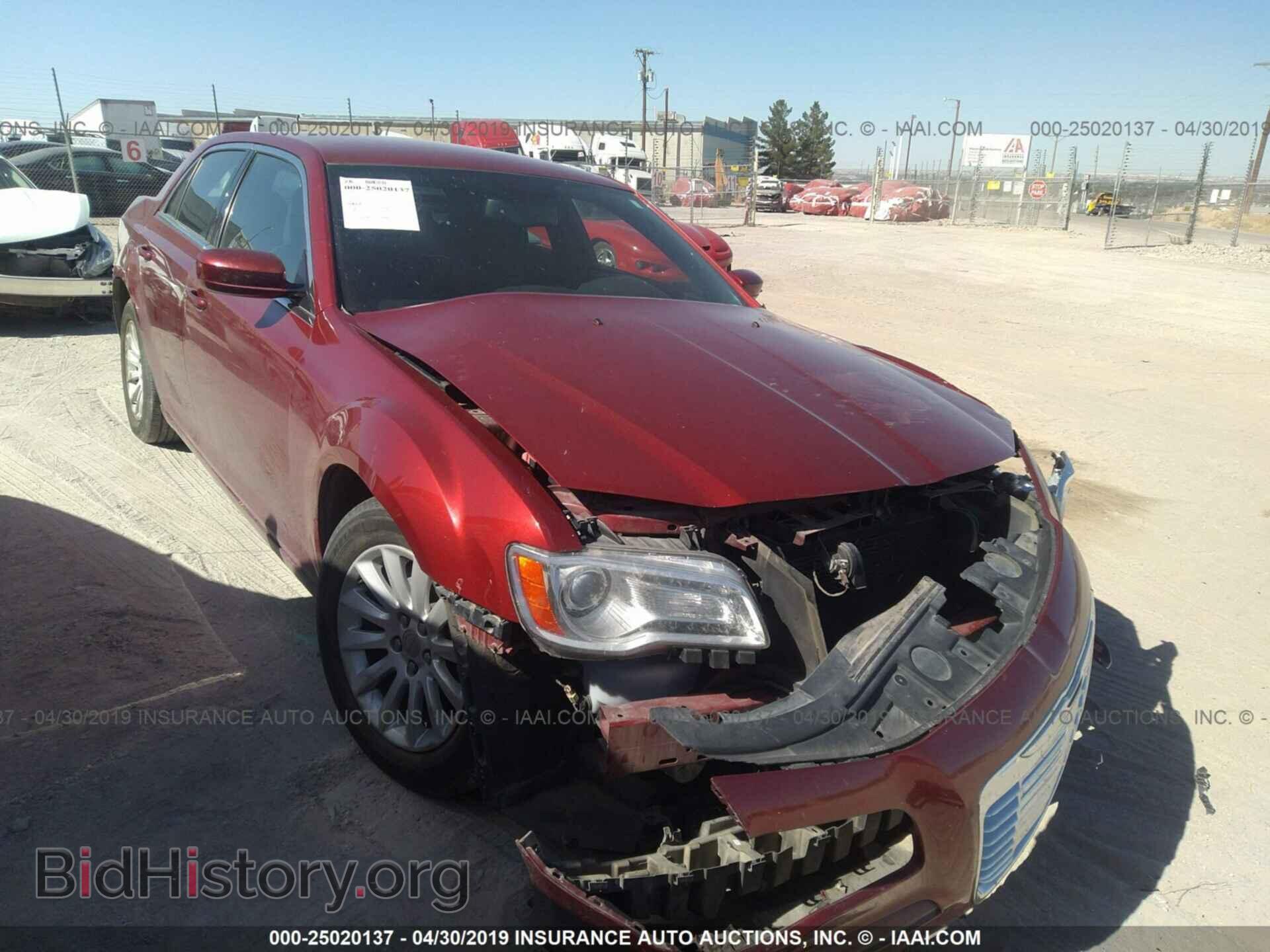 Фотография 2C3CCAAG6CH312916 - CHRYSLER 300 2012