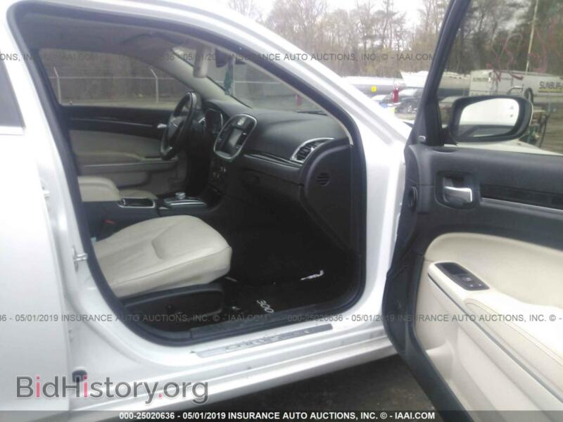 2015 Chrysler 300C (VIN 2C3CCAKG3FH736430) — photo 5 of 10