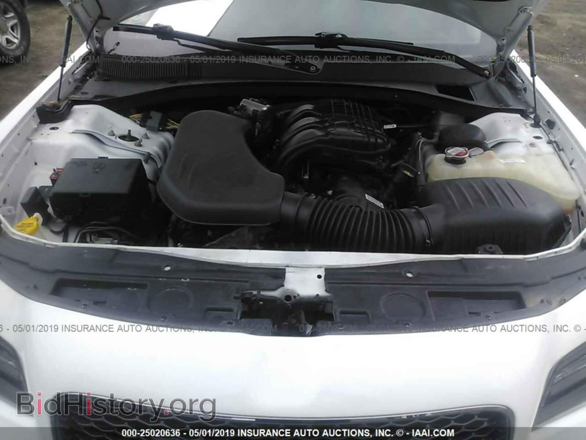 2015 CHRYSLER 300C - VIN: 2C3CCAKG3FH736430 - Фото 10