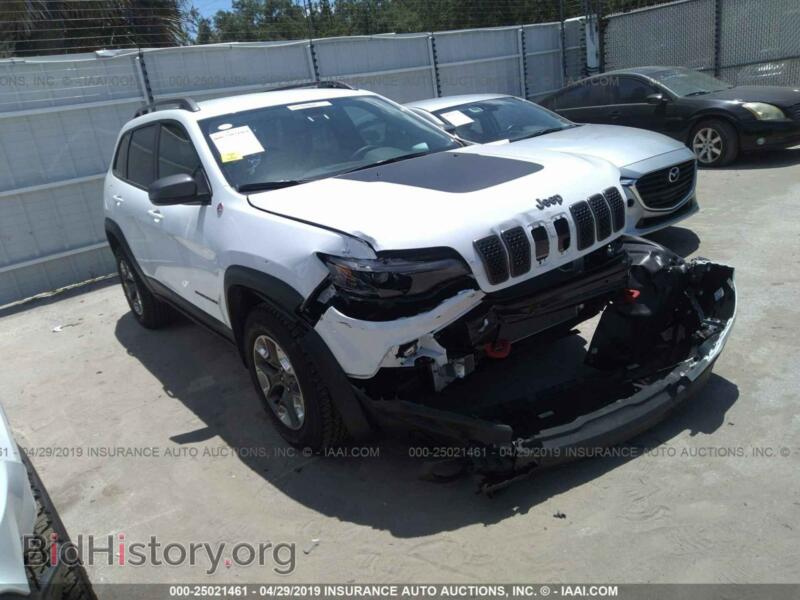 2019 Jeep CHEROKEE Trailhawk (VIN 1C4PJMBX0KD298476) — фото 1 из 17, IAAI, повреждение: передняя часть