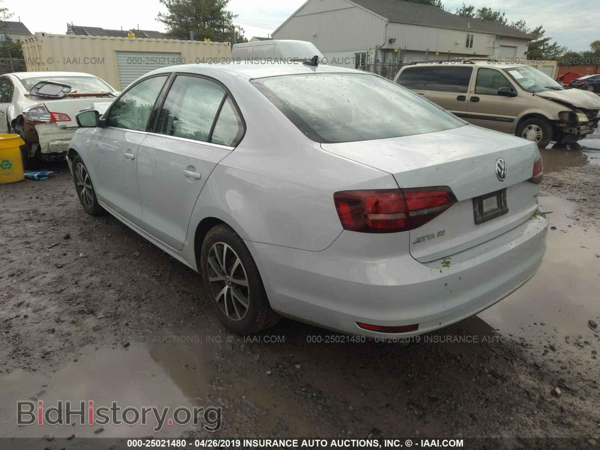 2017 VOLKSWAGEN JETTA - VIN: 3VWDB7AJ2HM279694 - Фото 3