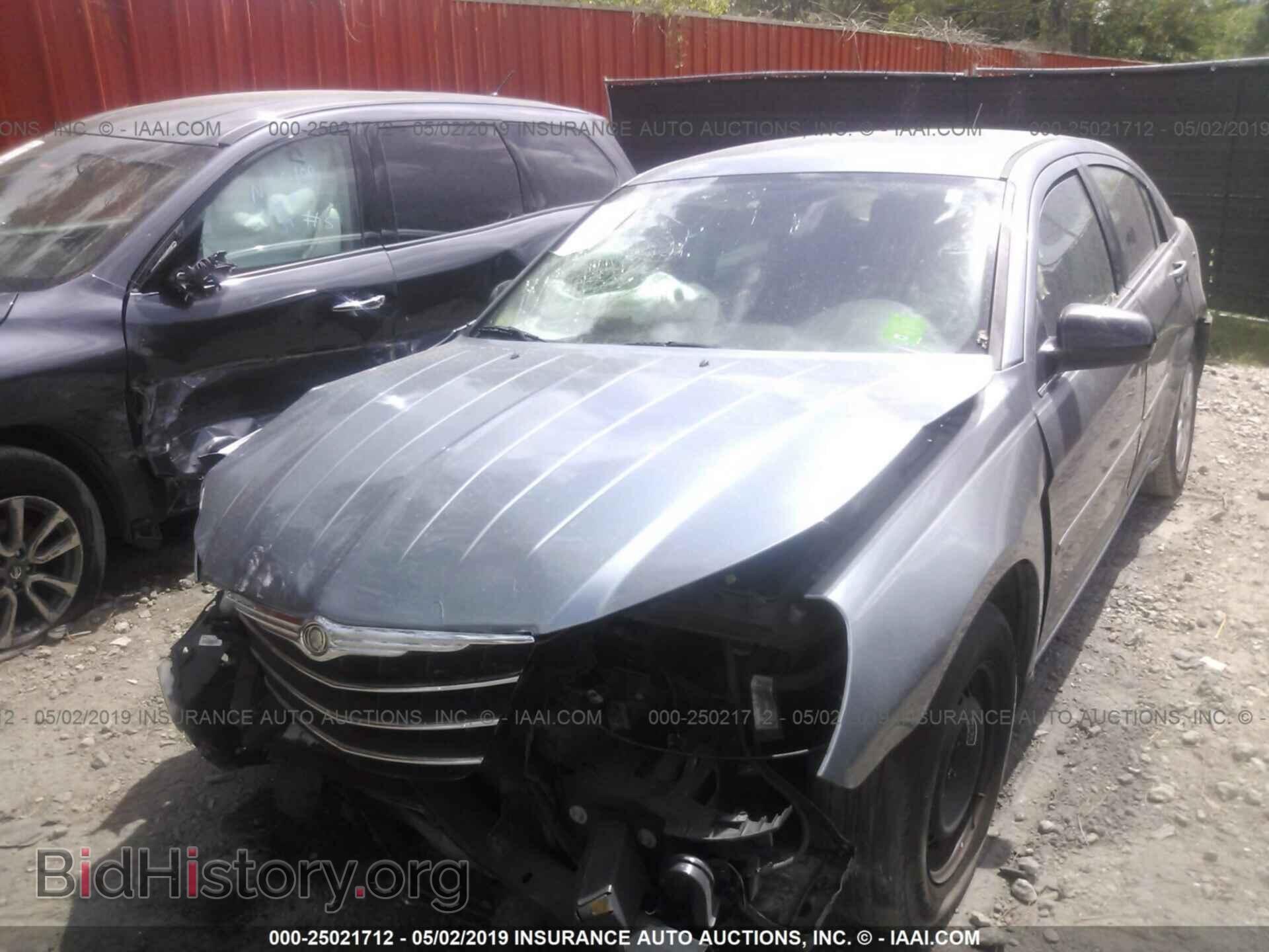 2009 CHRYSLER SEBRING - VIN: 1C3LC46B99N517063 - Фото 2