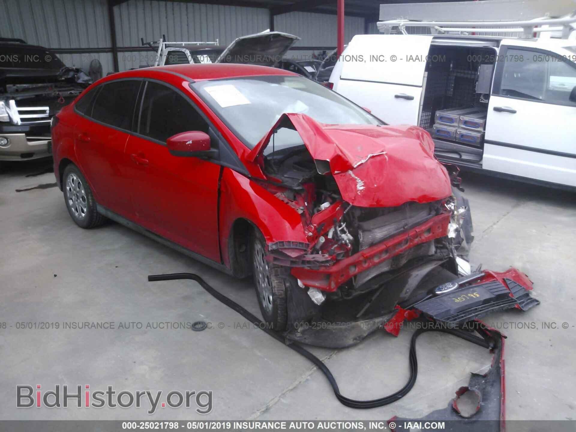 Photo 1FAHP3F2XCL255451 - FORD FOCUS 2012