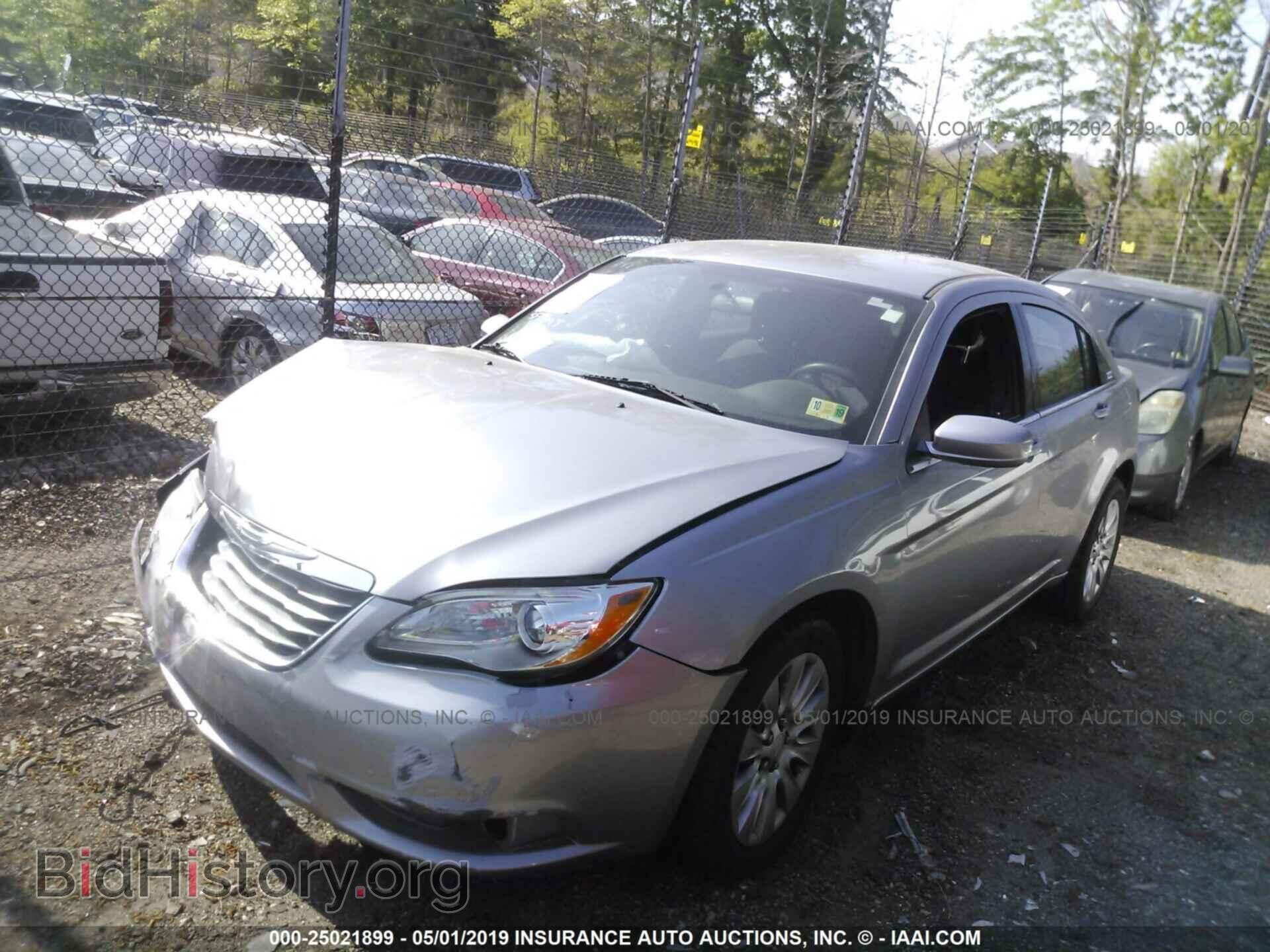 2014 CHRYSLER 200 - VIN: 1C3CCBAB7EN236854 - Фото 2
