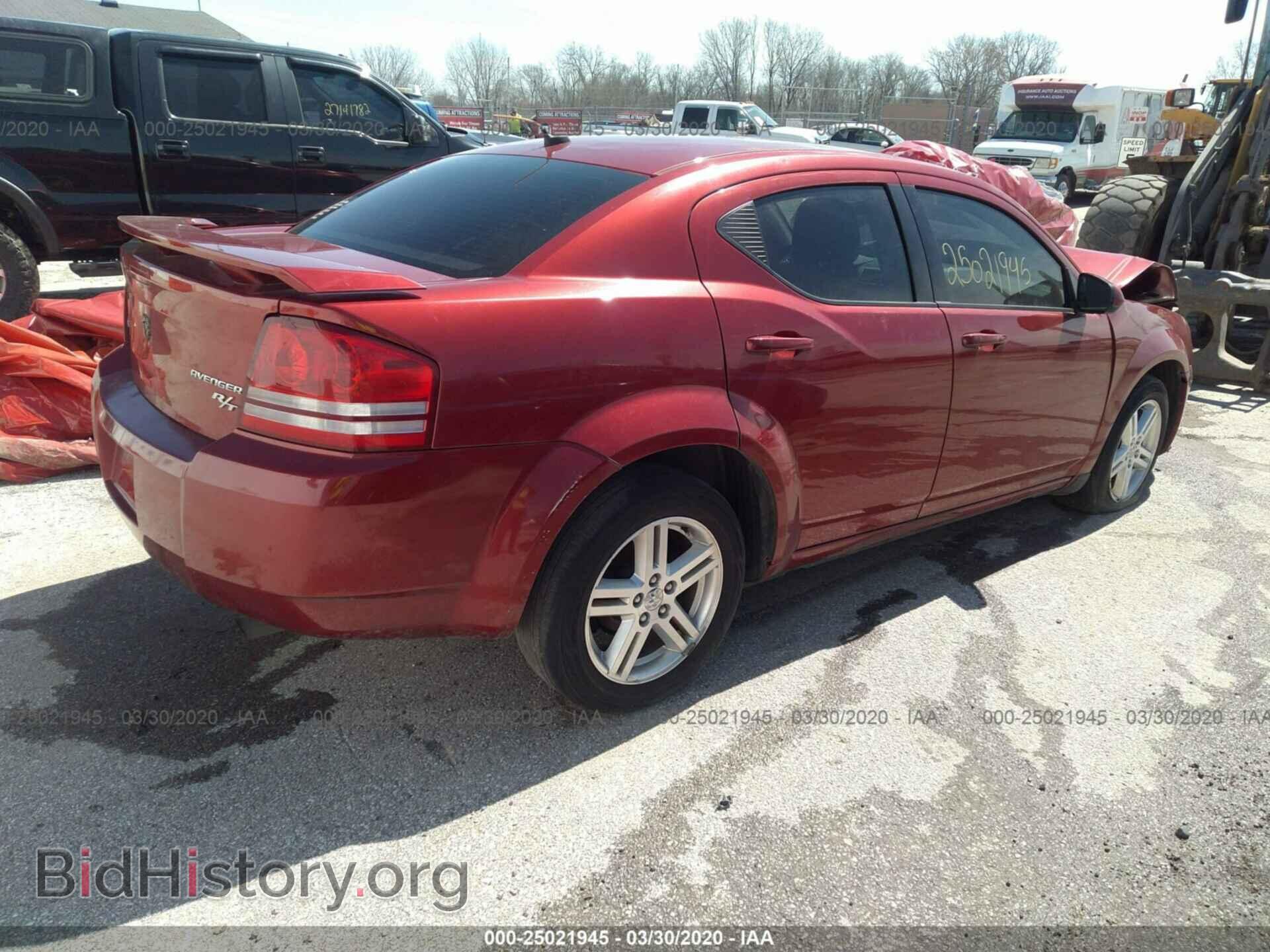 2010 Dodge Avenger - VIN: 1B3CC5FB1AN136413 - Фото 4