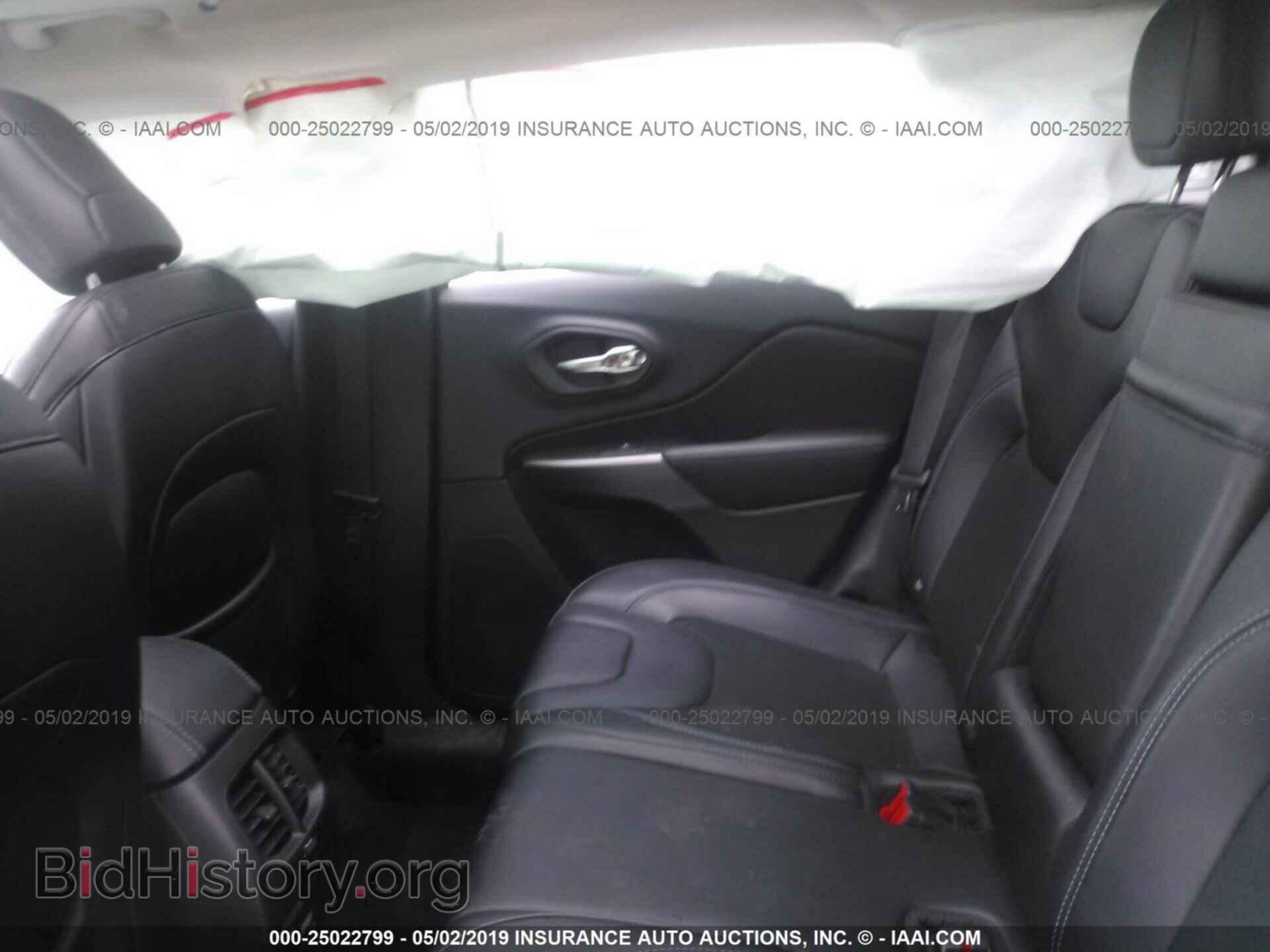 2019 JEEP CHEROKEE - VIN: 1C4PJLLB0KD110455 - Фото 8