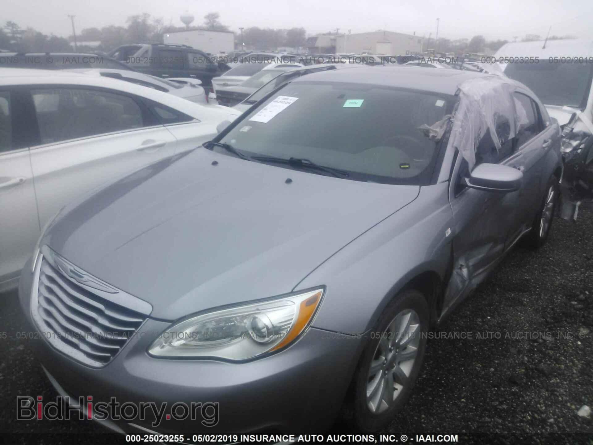 2013 CHRYSLER 200 - VIN: 1C3CCBBB0DN573878 - Photo 2