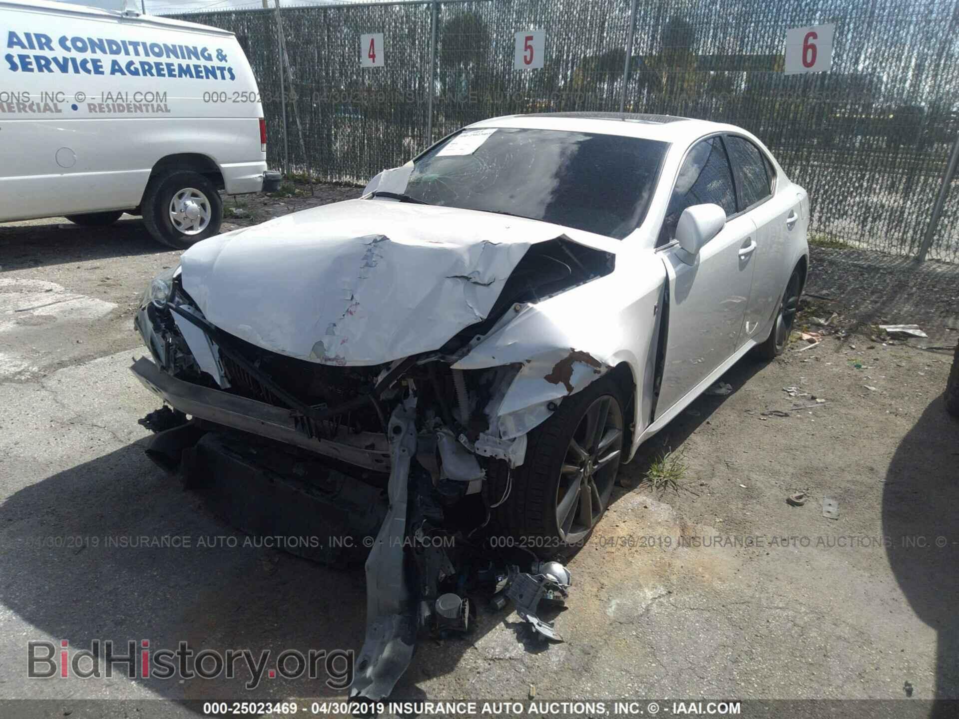2013 LEXUS IS - VIN: JTHBF5C21D5189881 - Photo 2