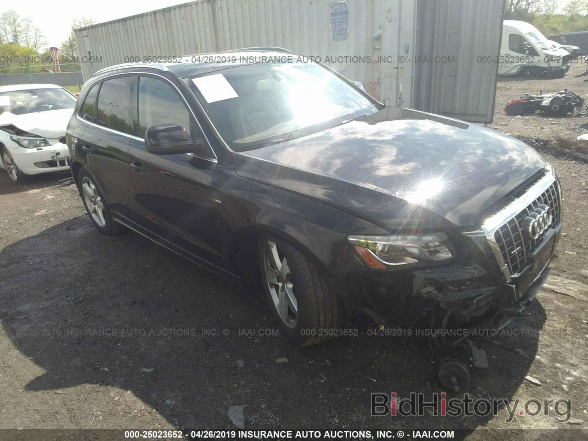 Photo WA1DKAFP6BA050124 - AUDI Q5 2011