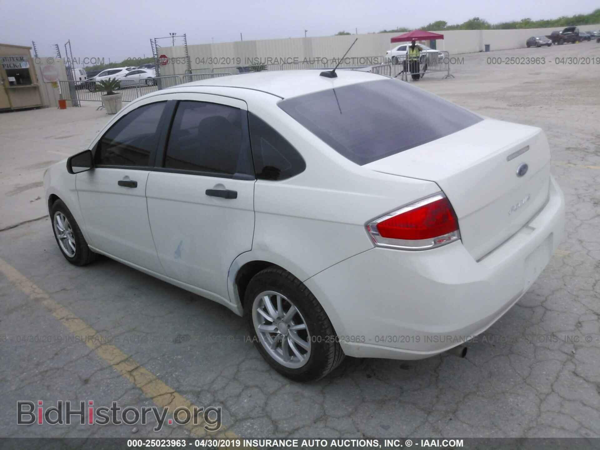 2010 FORD FOCUS - VIN: 1FAHP3EN9AW267002 - Фото 3