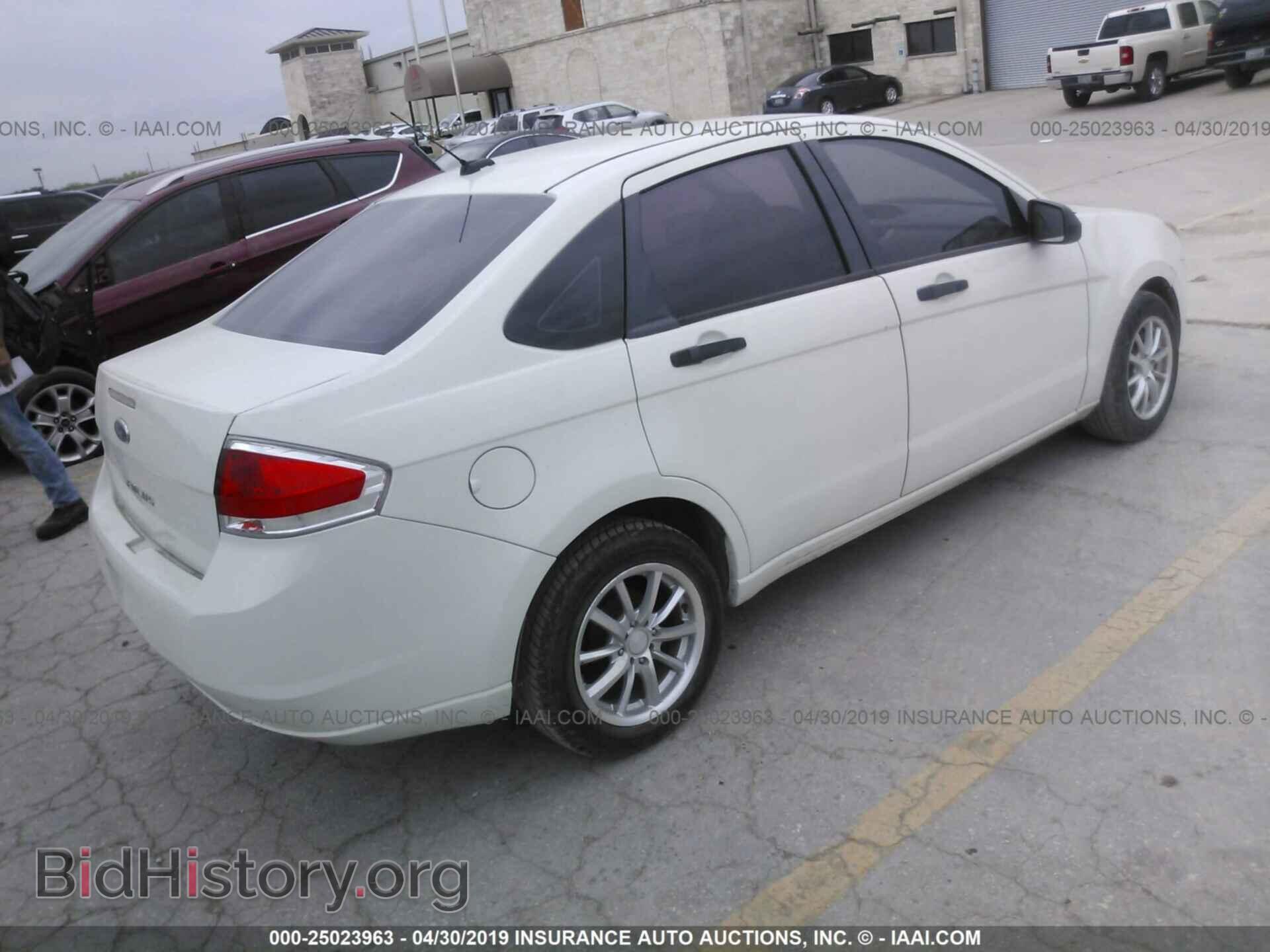 2010 FORD FOCUS - VIN: 1FAHP3EN9AW267002 - Фото 4