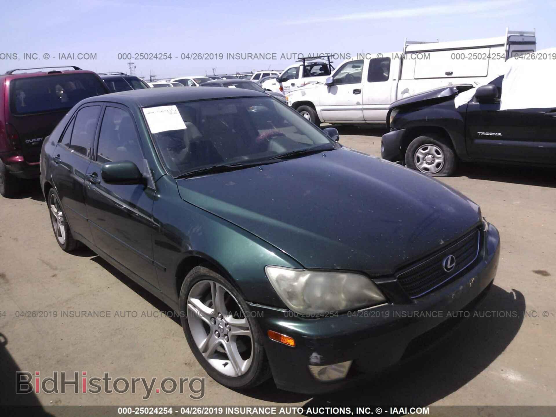 Photo JTHBD182010007975 - LEXUS IS 2001
