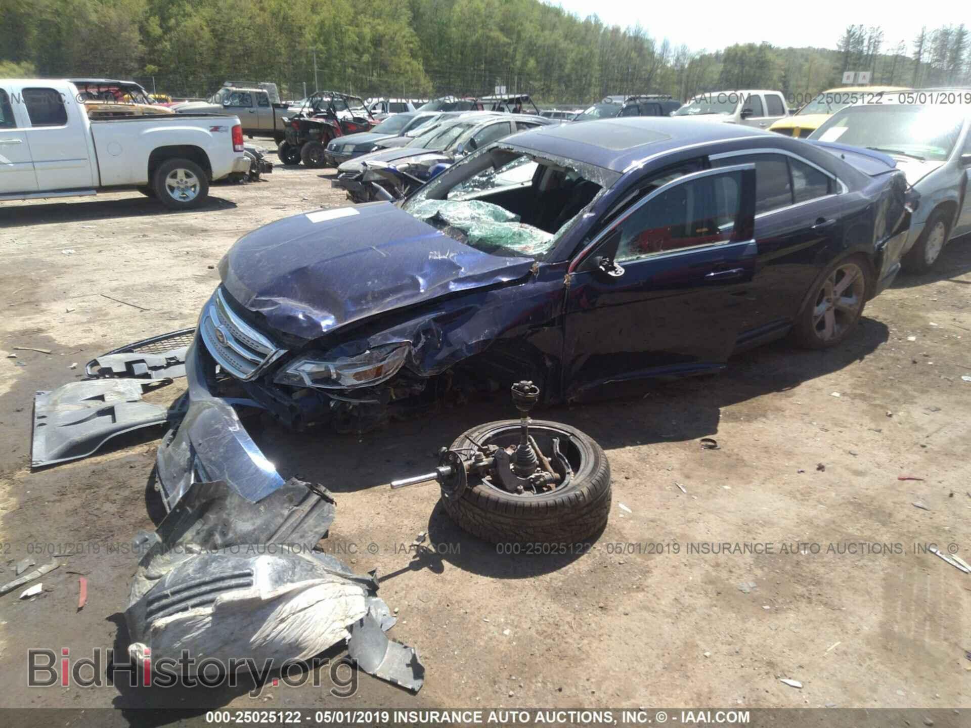 2011 FORD TAURUS - VIN: 1FAHP2KT8BG107041 - Фото 2