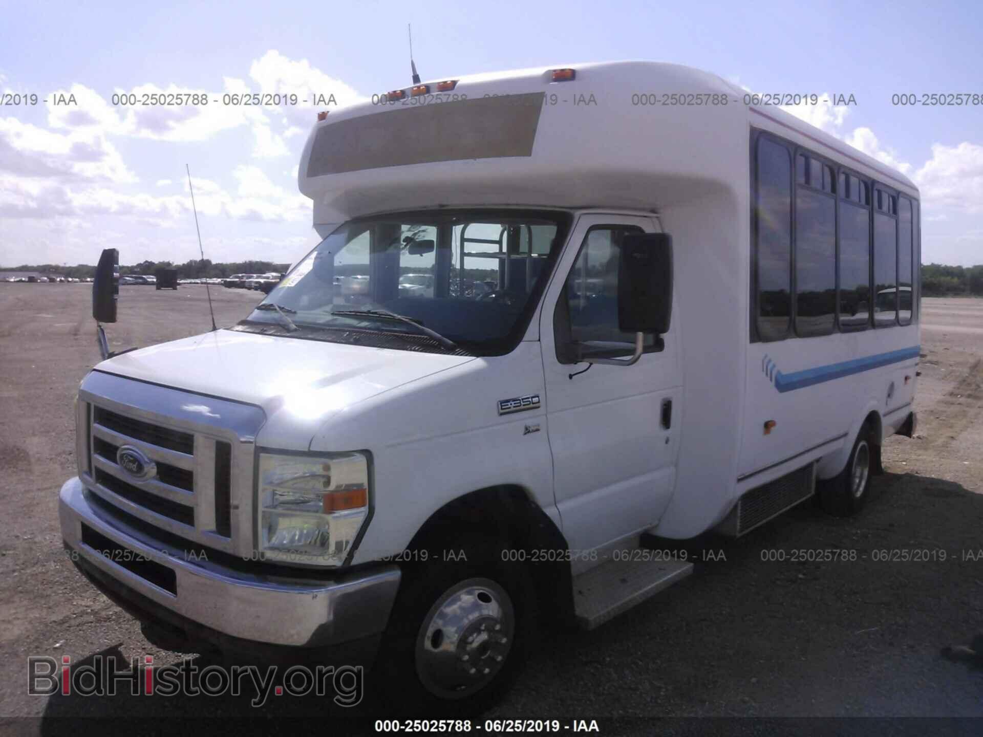 2011 FORD ECONOLINE - VIN: 1FDEE3FL8BDA46211 - Фото 2