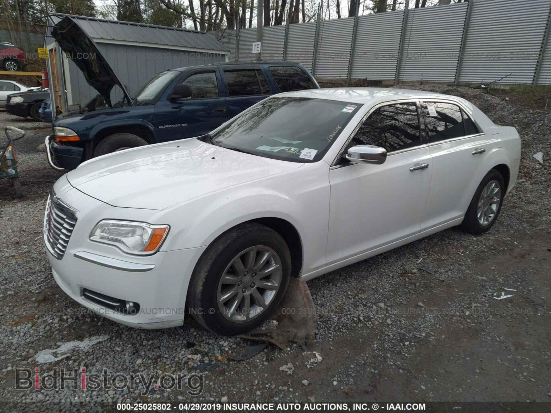 2012 CHRYSLER 300 - VIN: 2C3CCACG0CH212825 - Фото 2