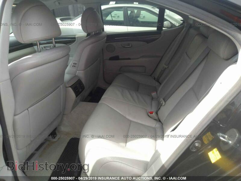 2010 Lexus LS (VIN JTHBL5EF3A5094999) — фото 8 из 10