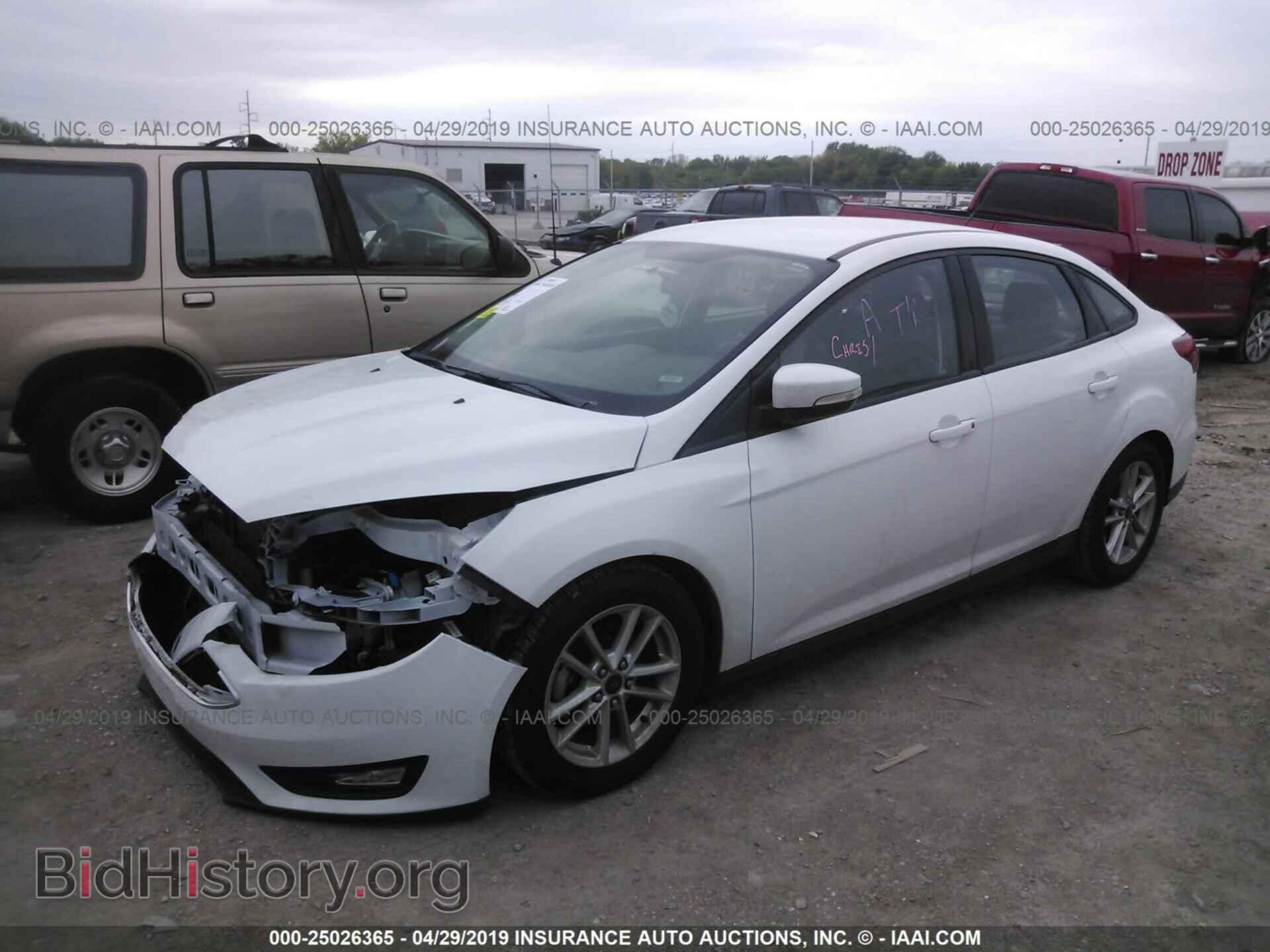 2016 FORD FOCUS - VIN: 1FADP3F27GL256061 - Фото 2